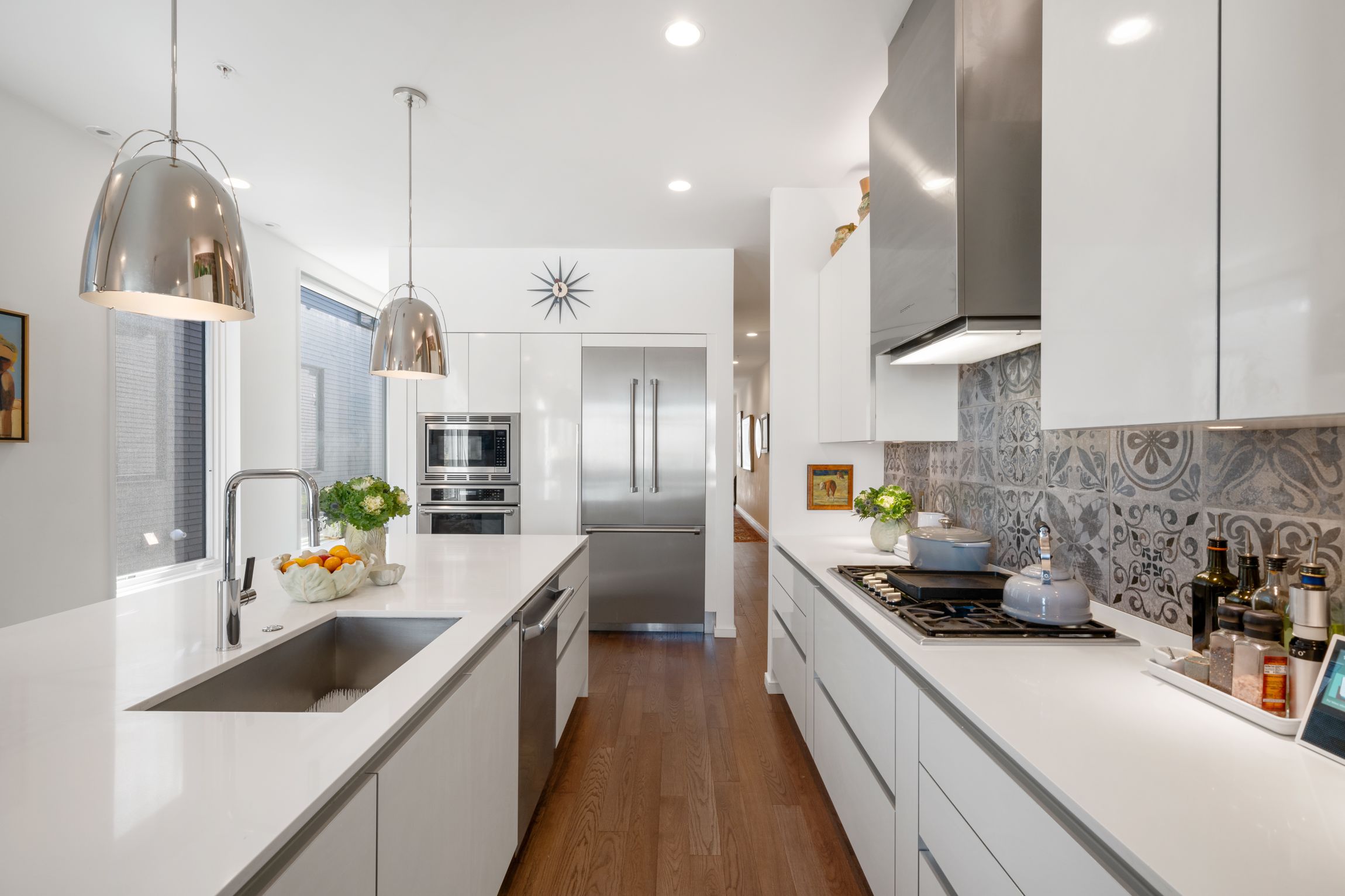 509 E 1st Street 5