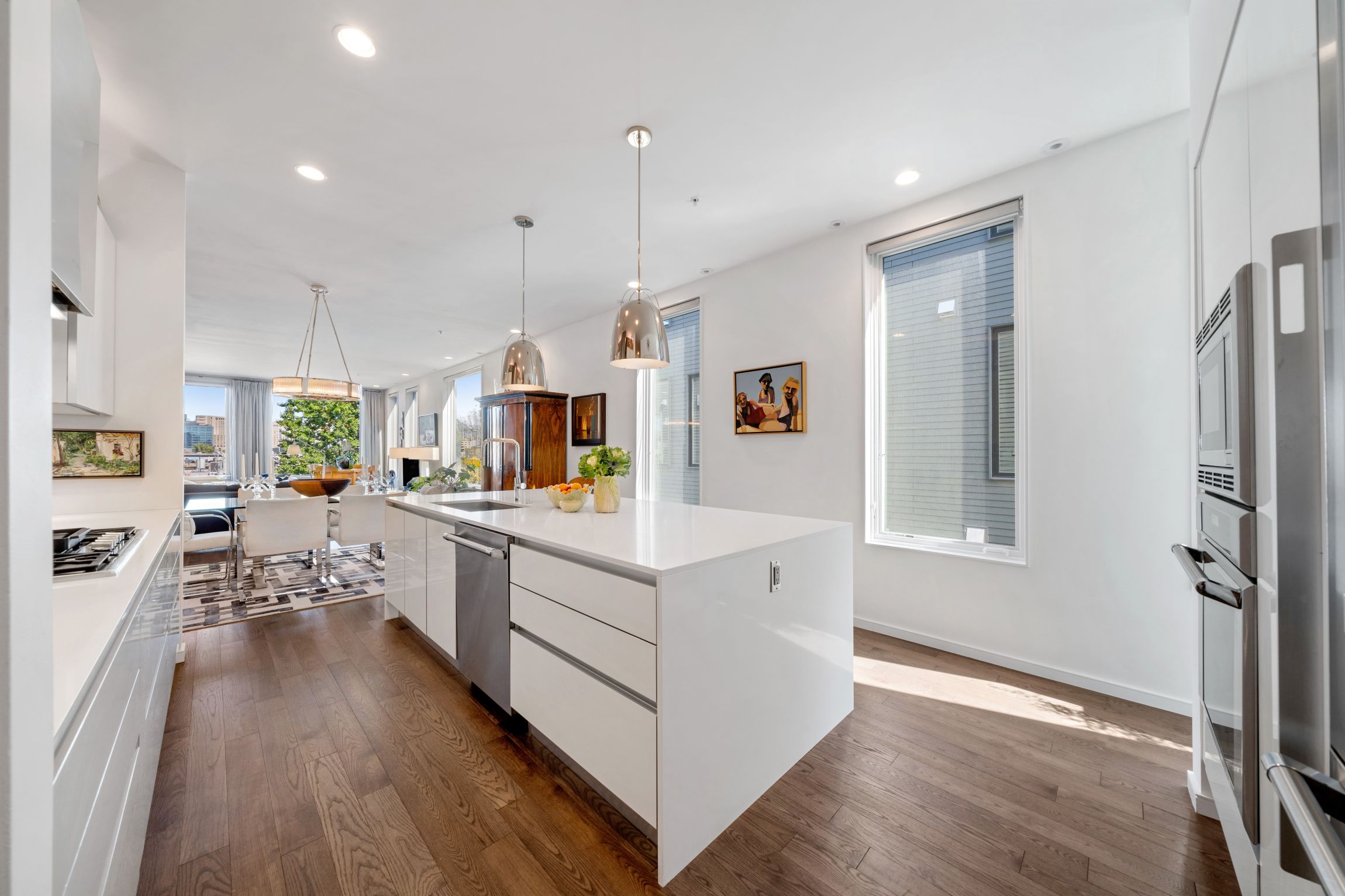 509 E 1st Street 5