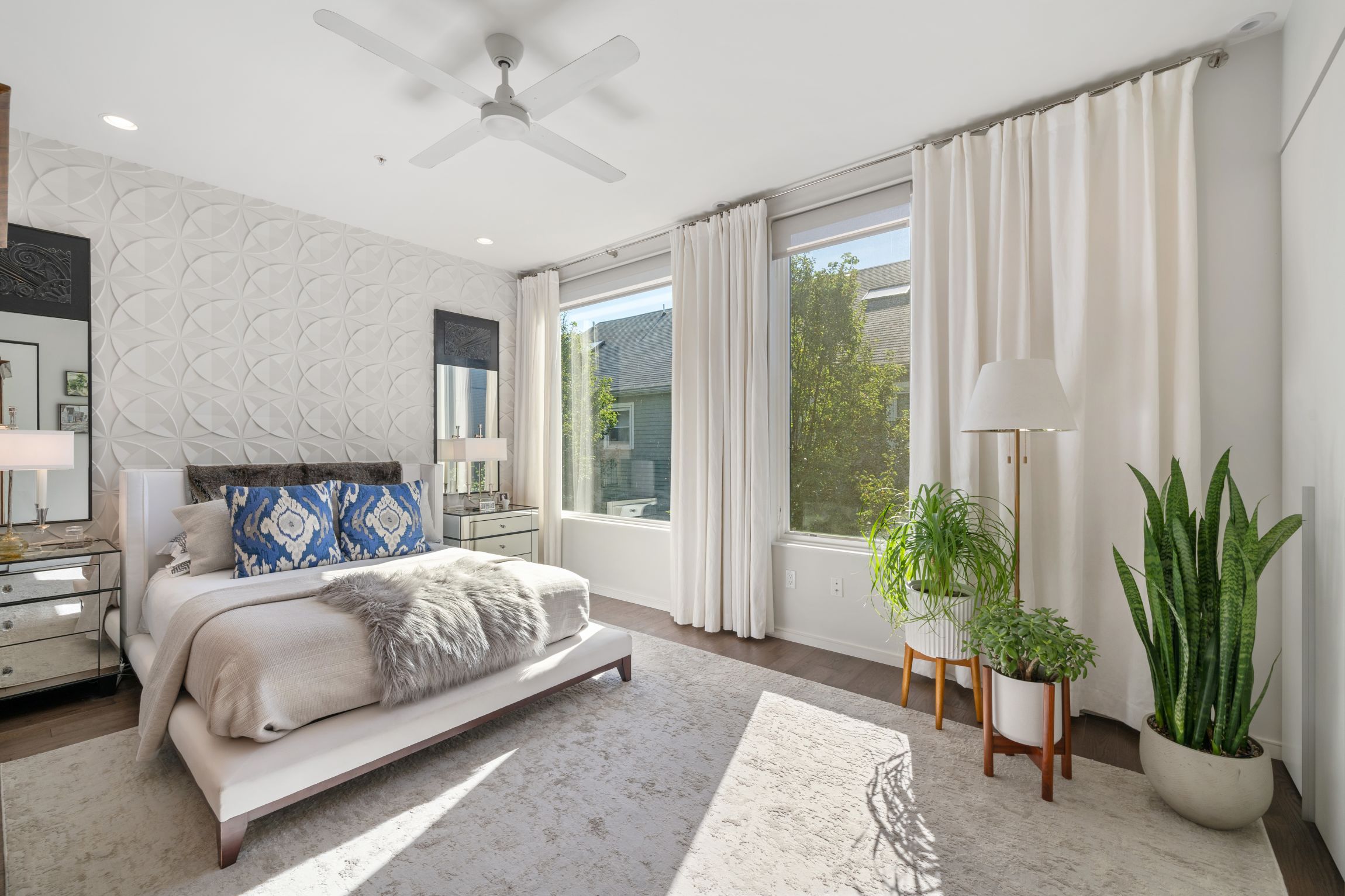 509 E 1st Street 5
