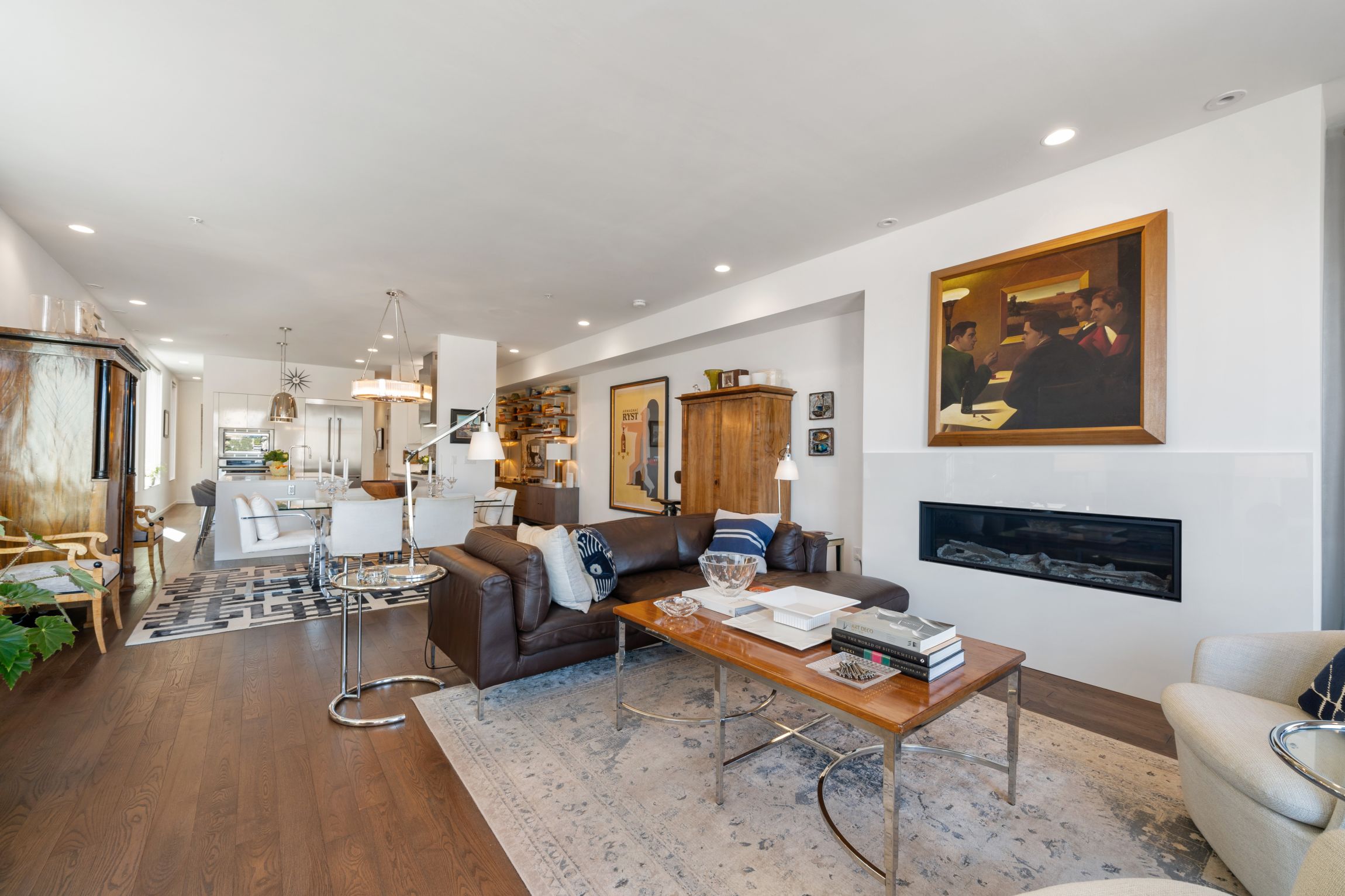 509 E 1st Street 5