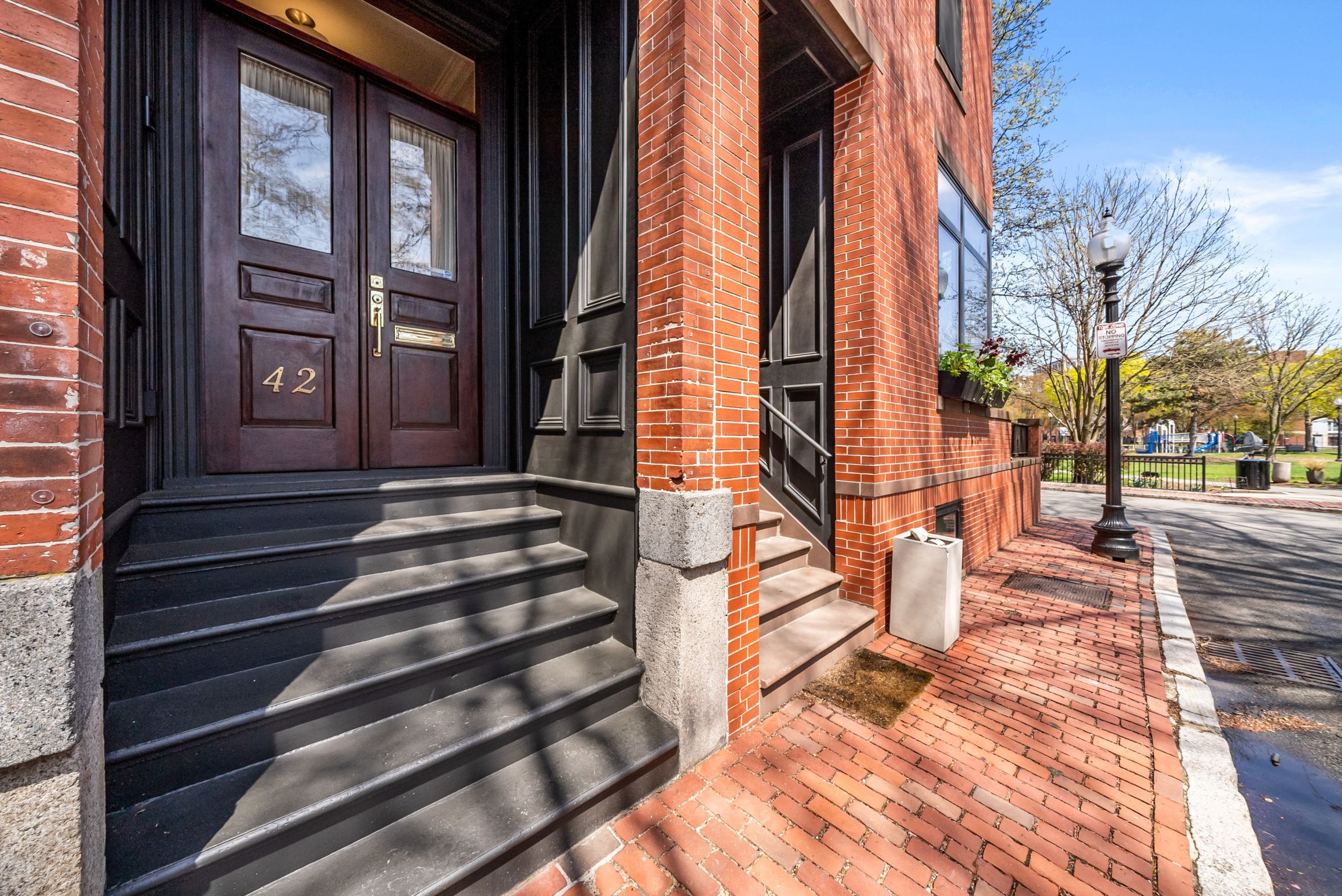 42 Bradford Street 