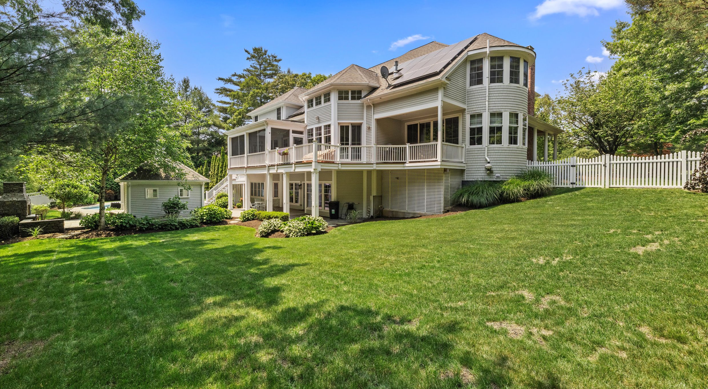 263 Country Club Way