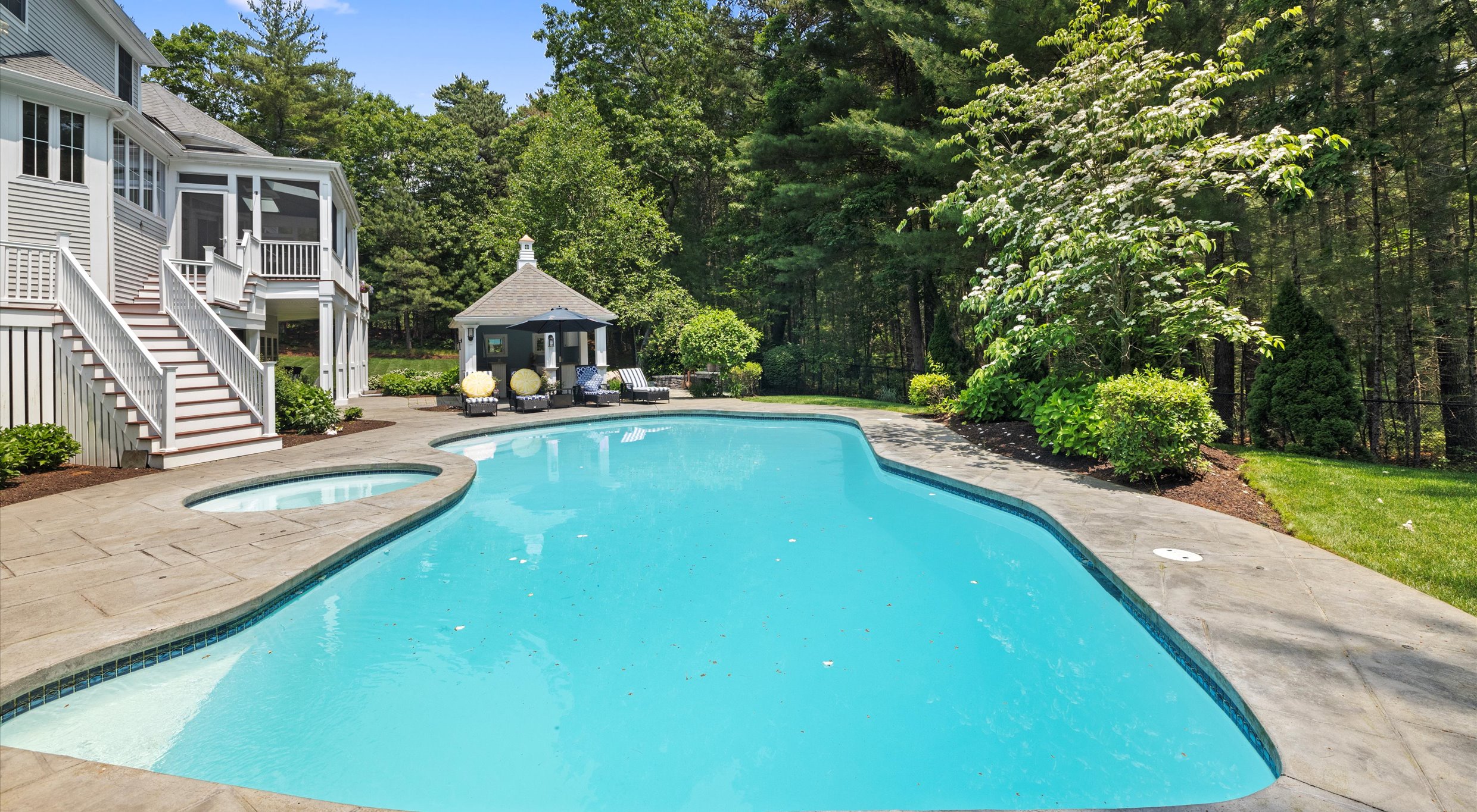 263 Country Club Way