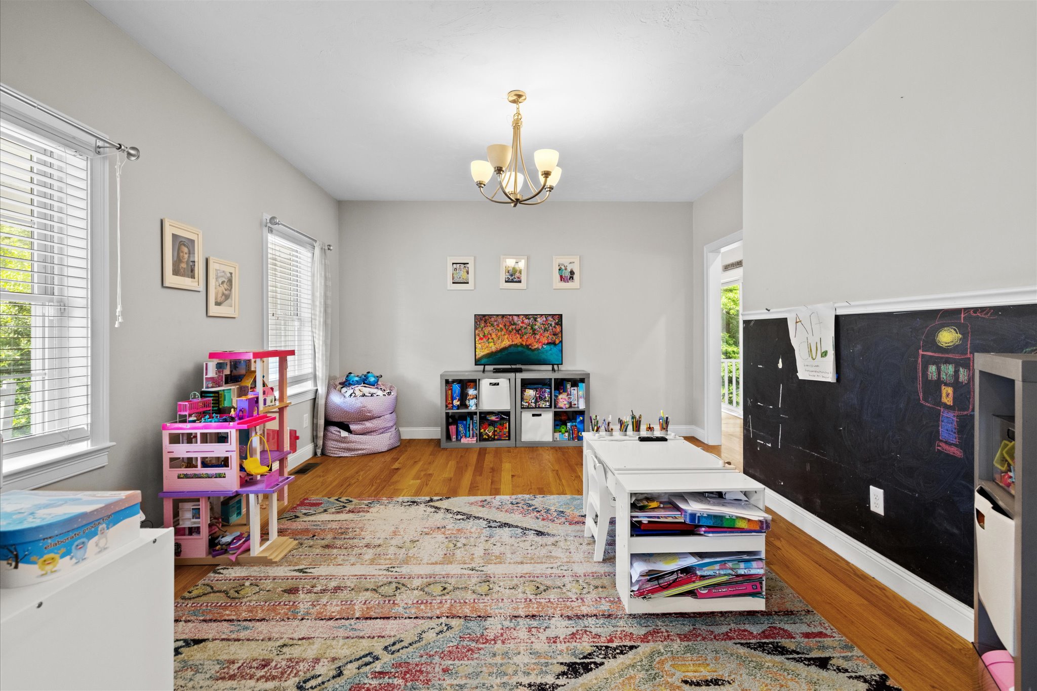 294 Country Club Way