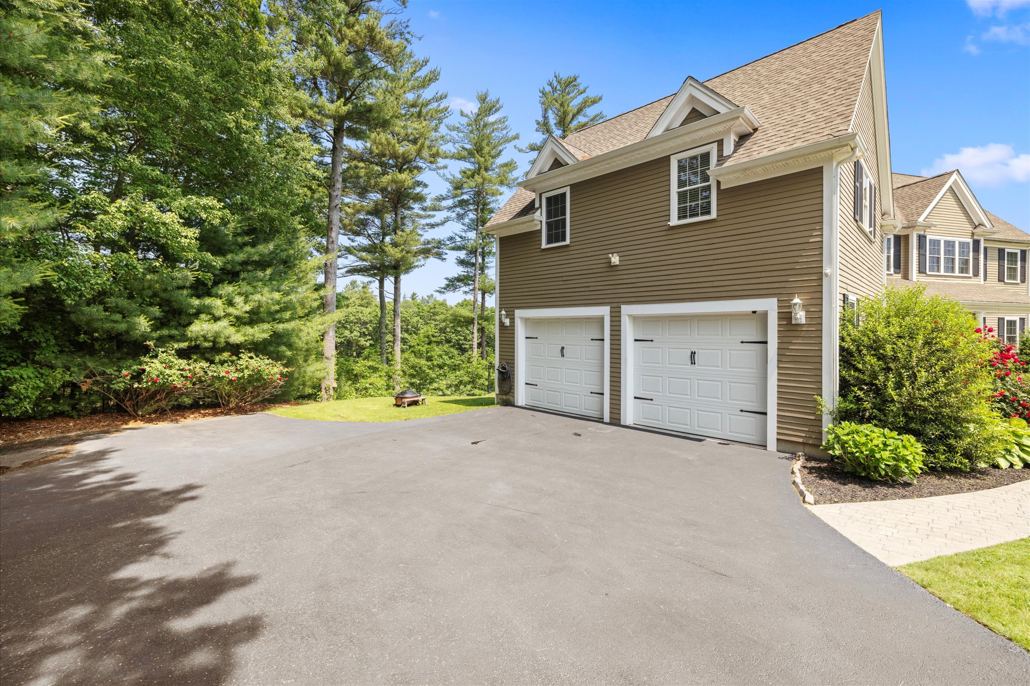 294 Country Club Way