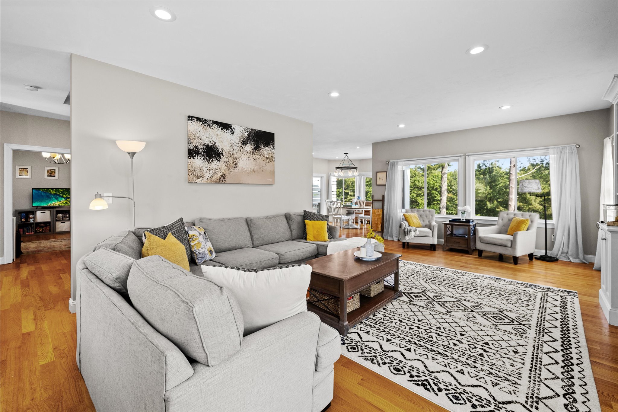 294 Country Club Way