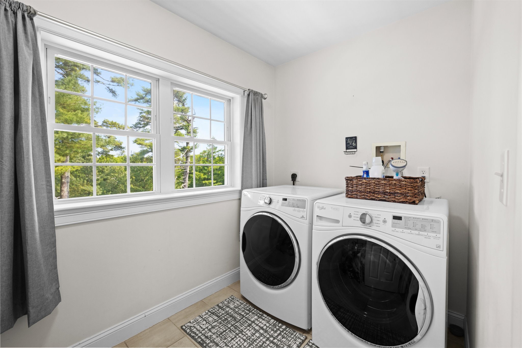 294 Country Club Way