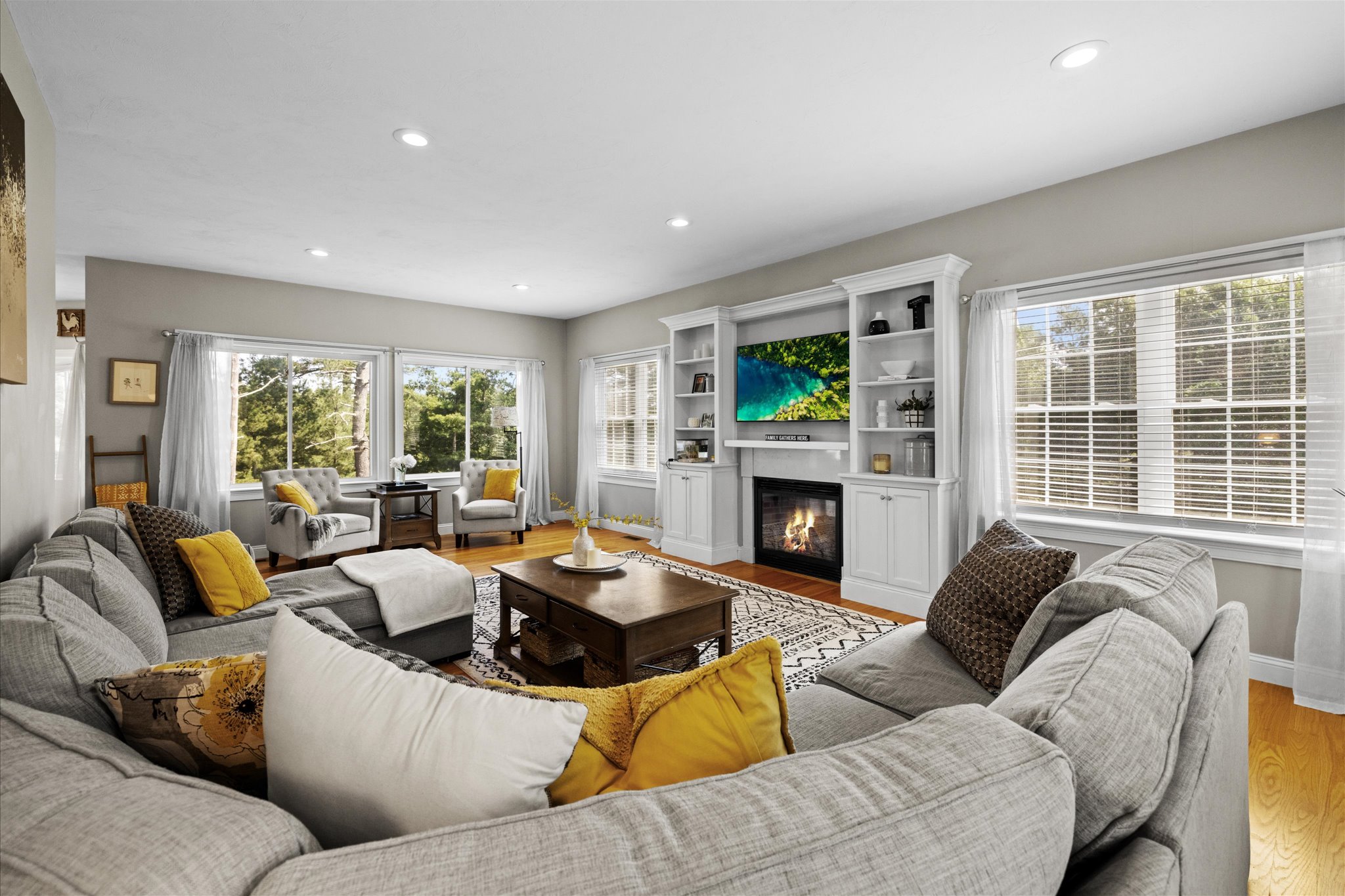 294 Country Club Way