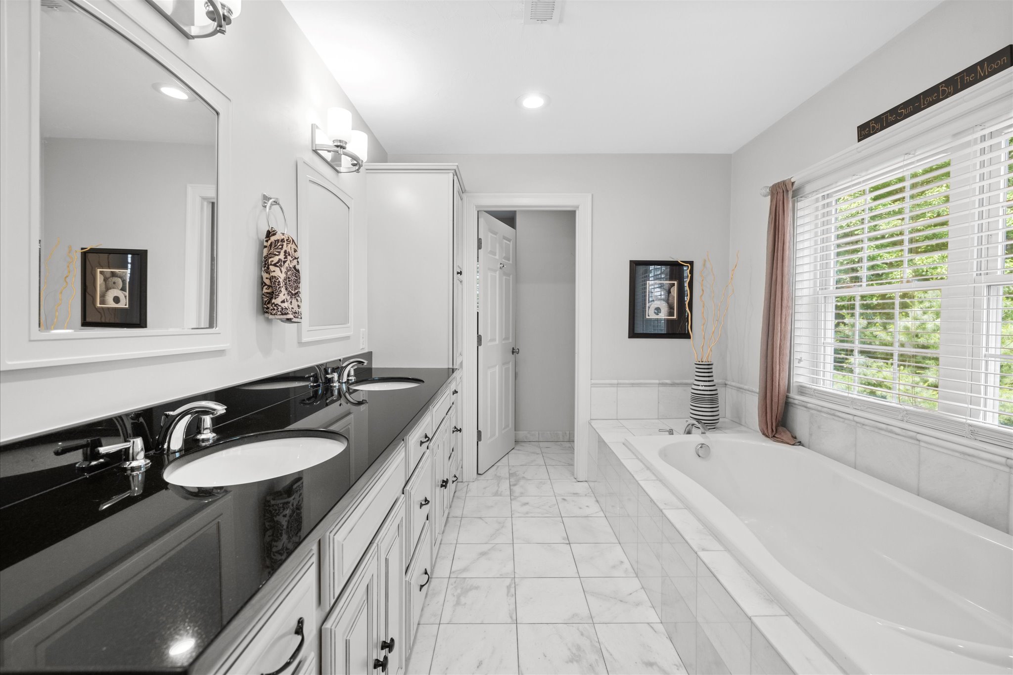 294 Country Club Way