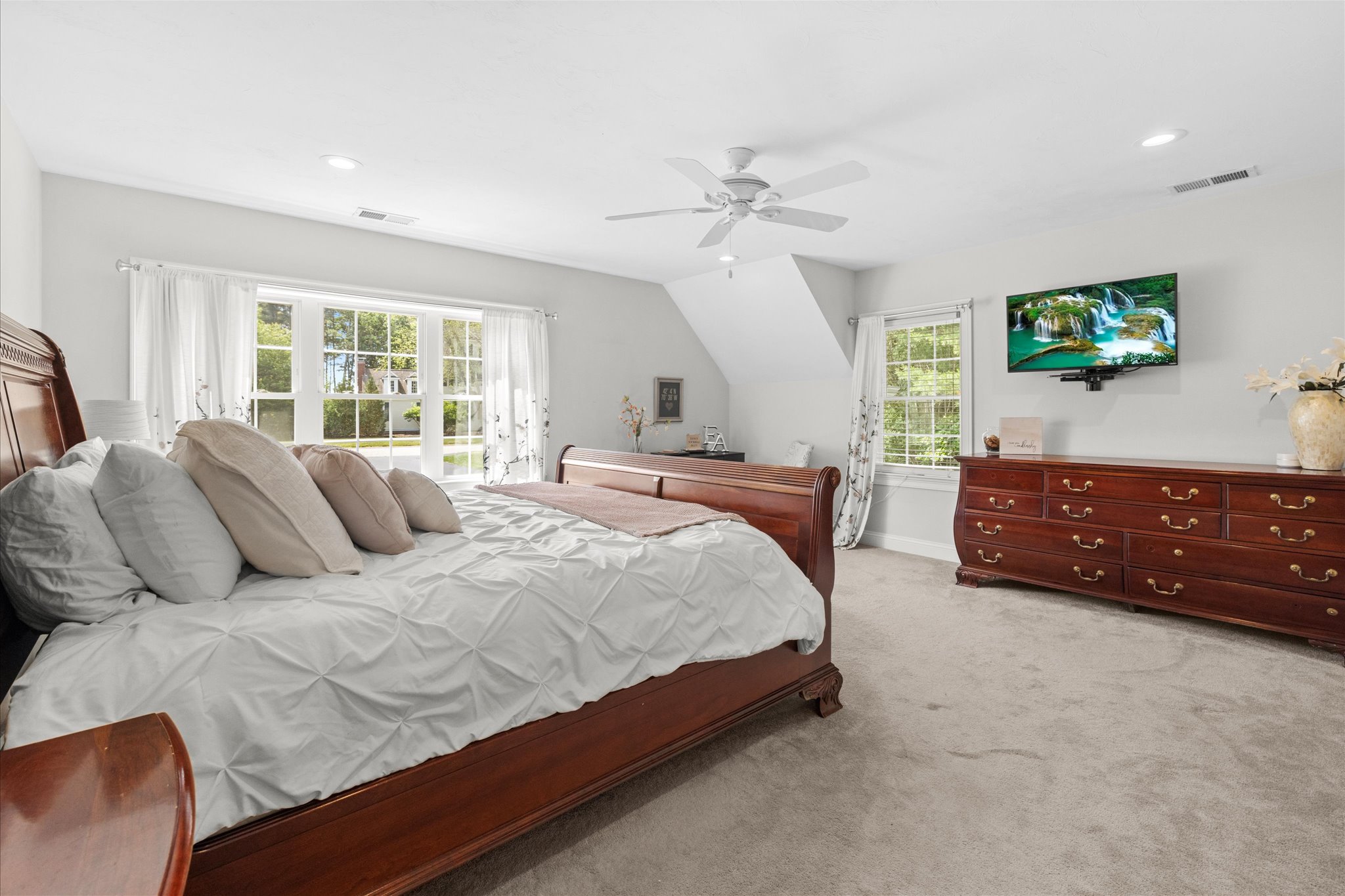 294 Country Club Way