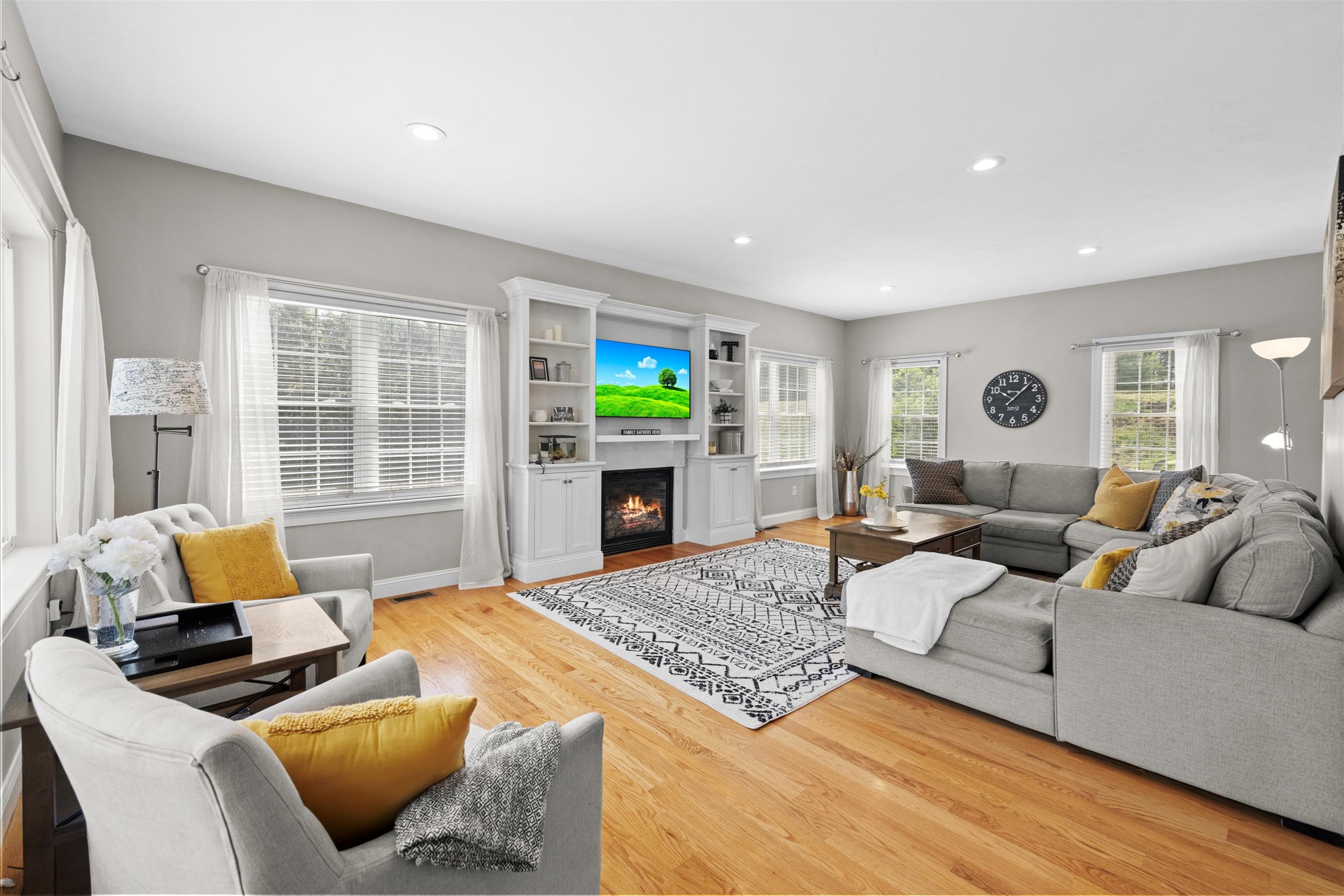 294 Country Club Way