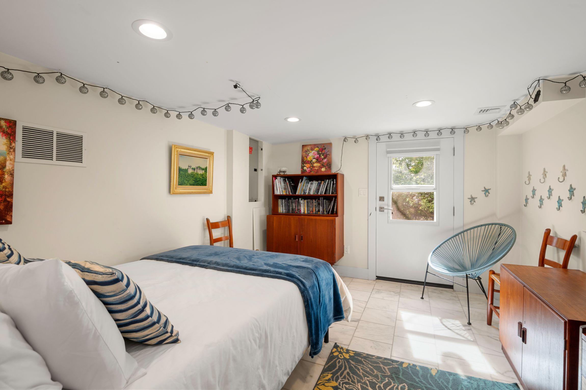 48 Rowley Shore 