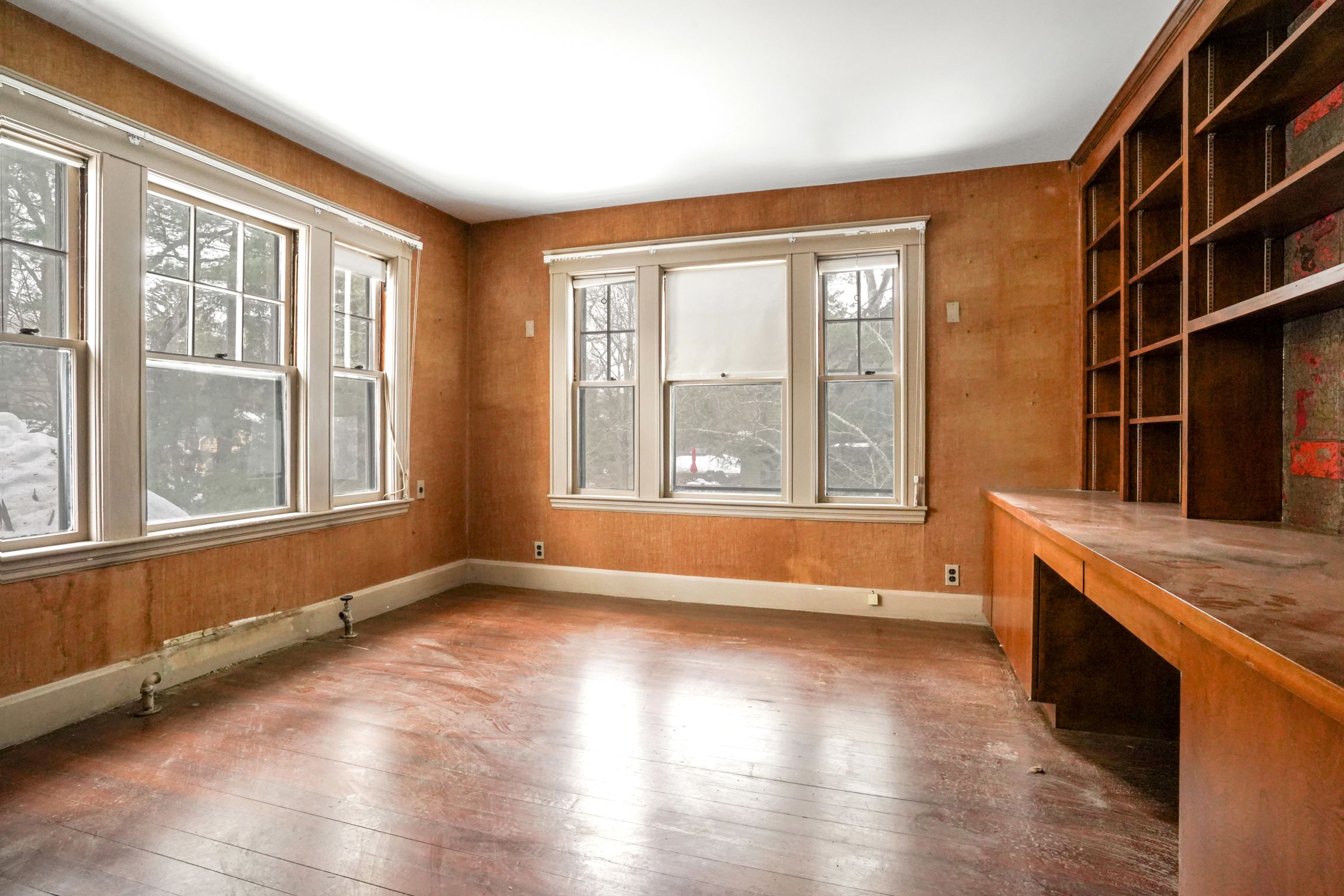 1438 Beacon St 