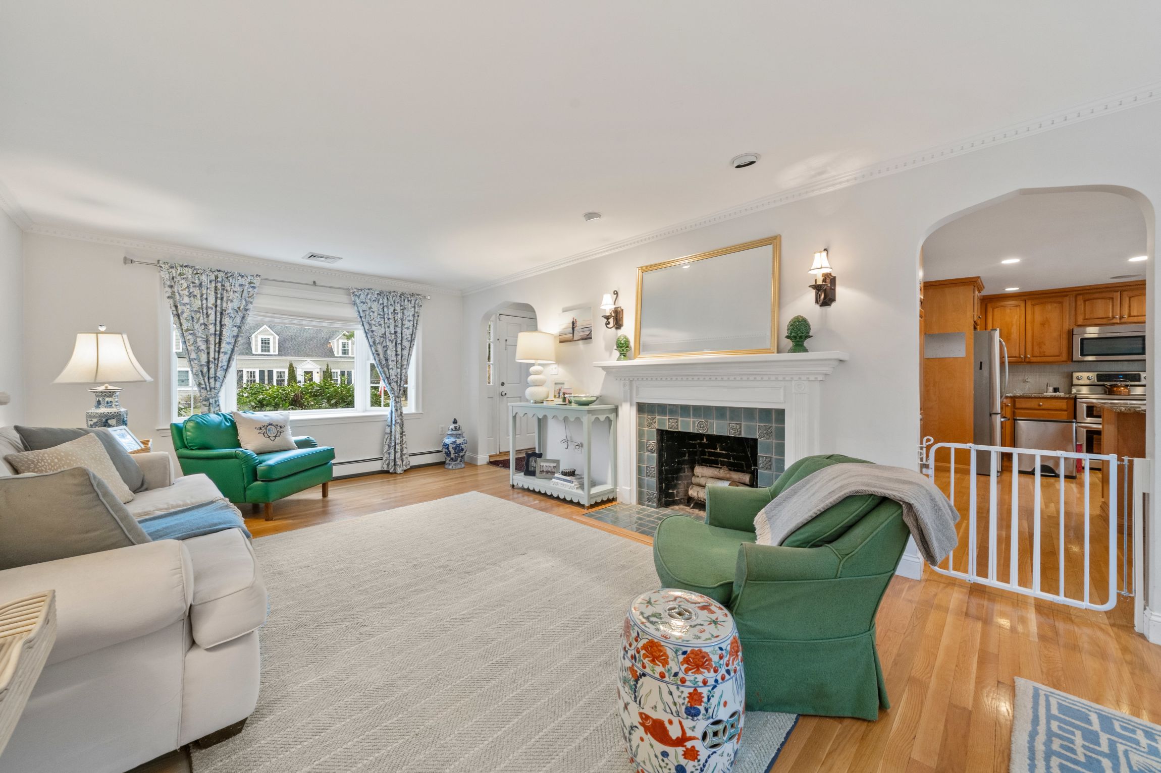 55 Burnside Rd 