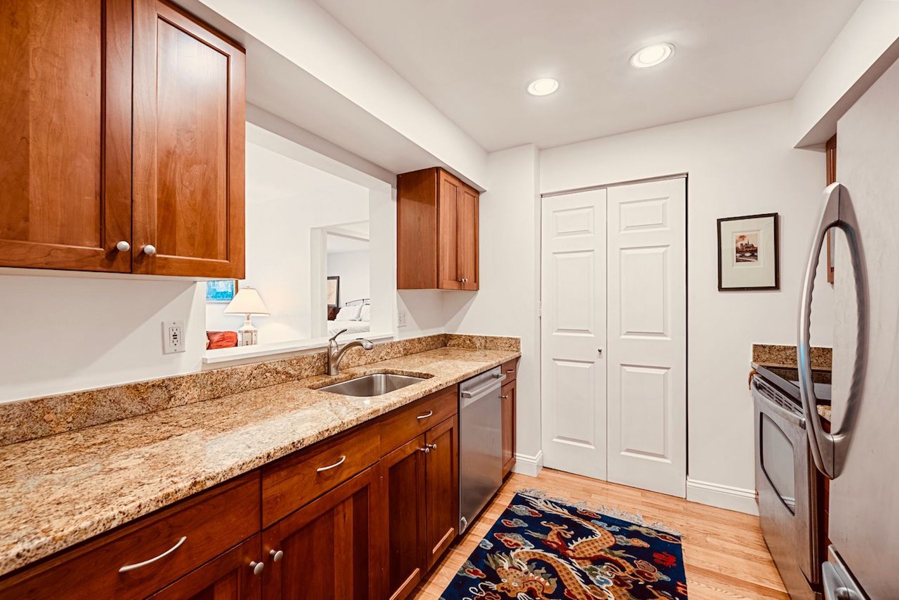 16 Harcourt St Unit# 3D