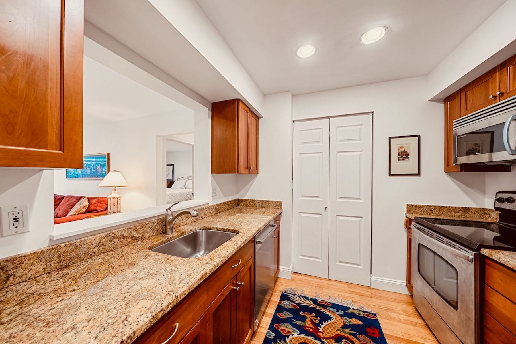 16 Harcourt St Unit# 3D