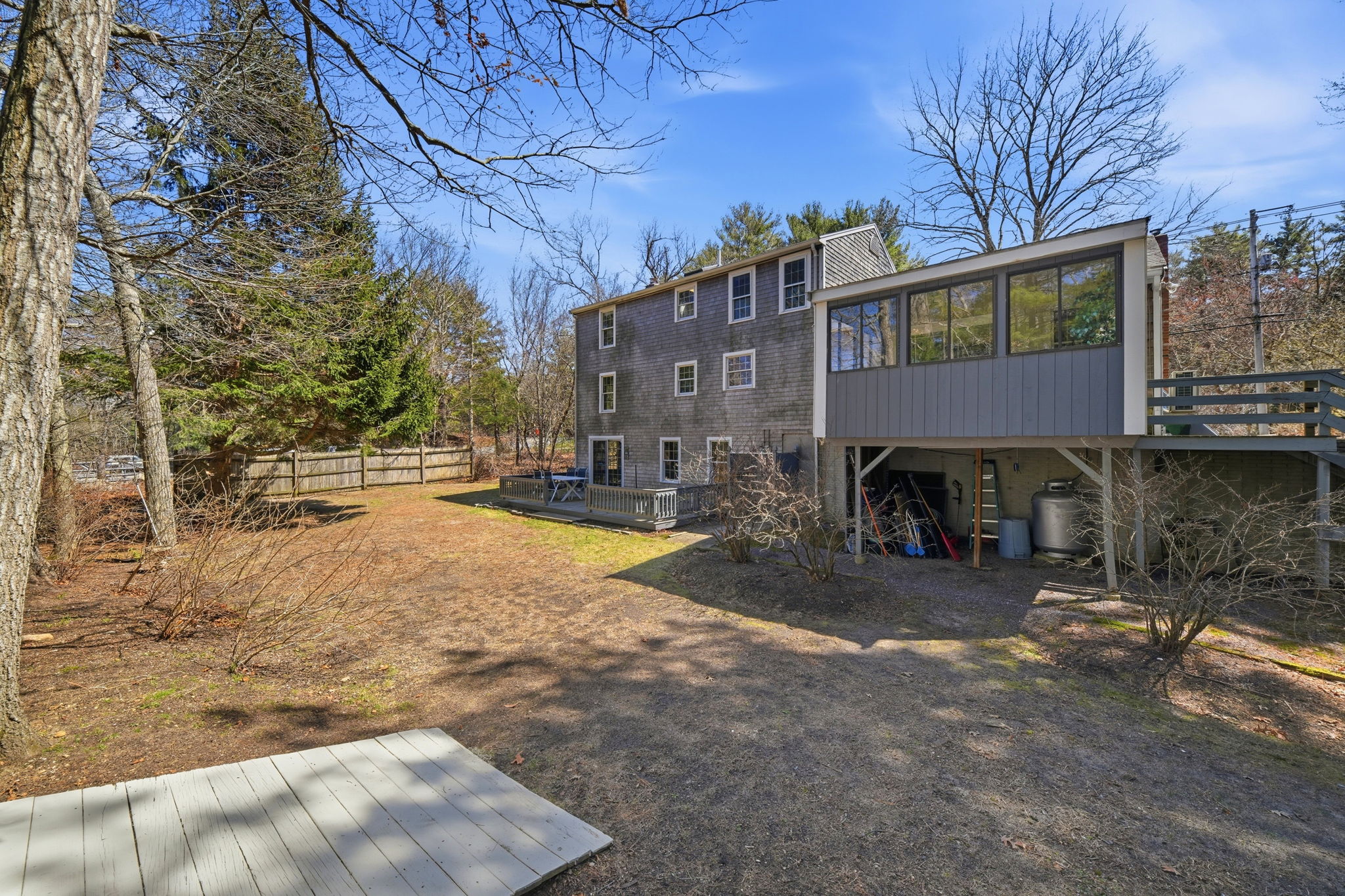 182 East St