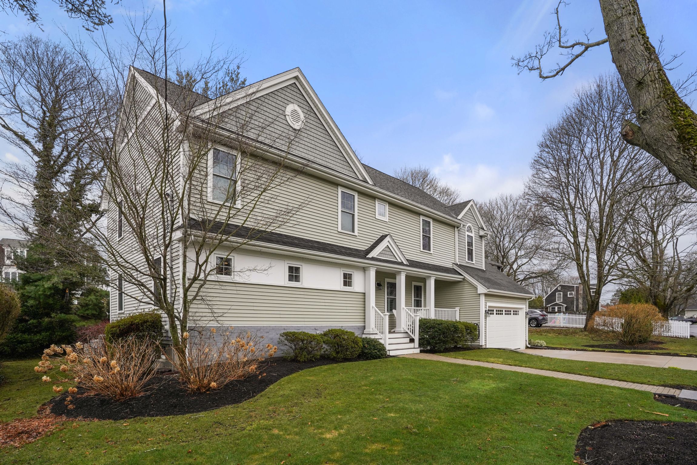 10 Higgins Road 