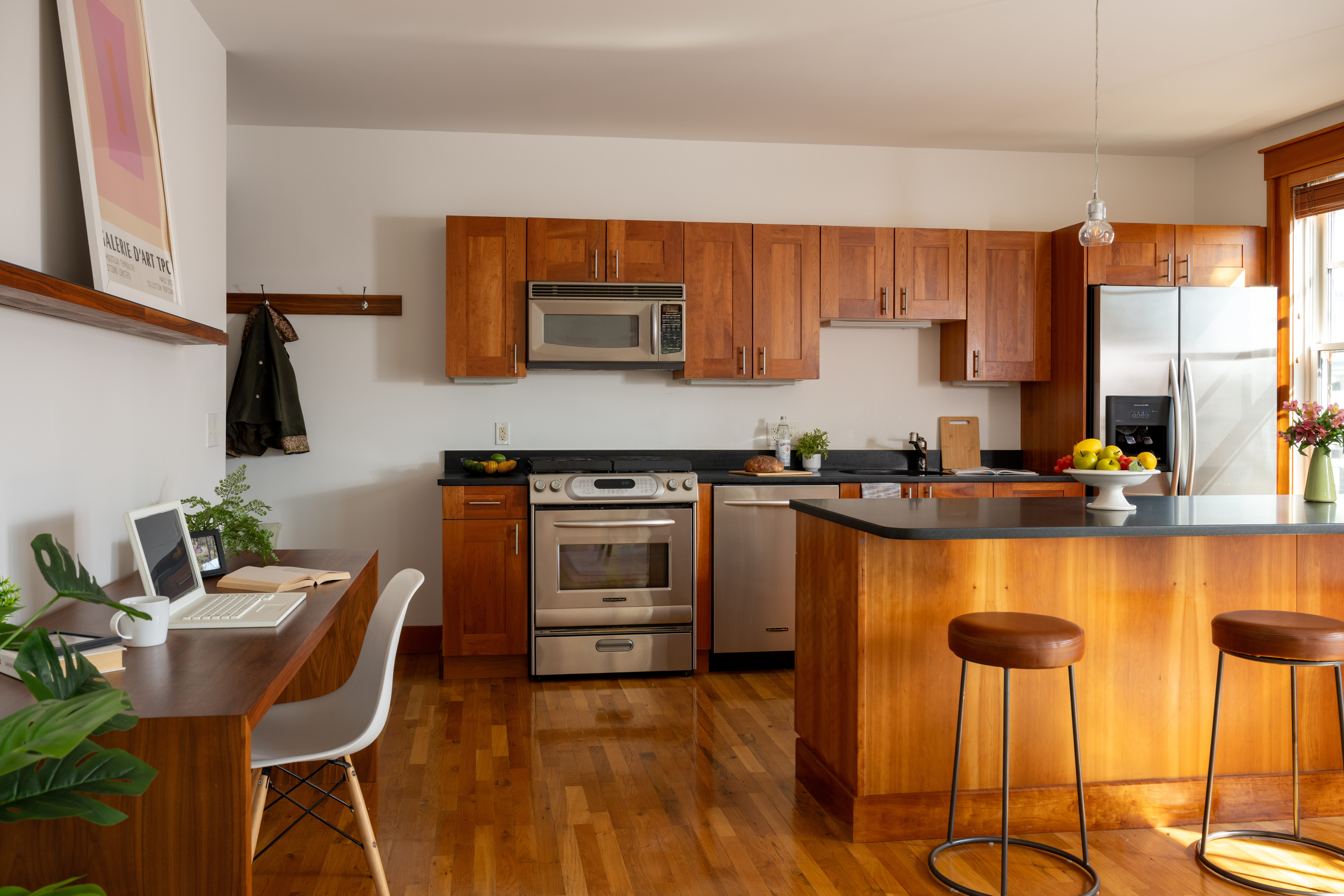 432 Norfolk Street, Unit 3B 