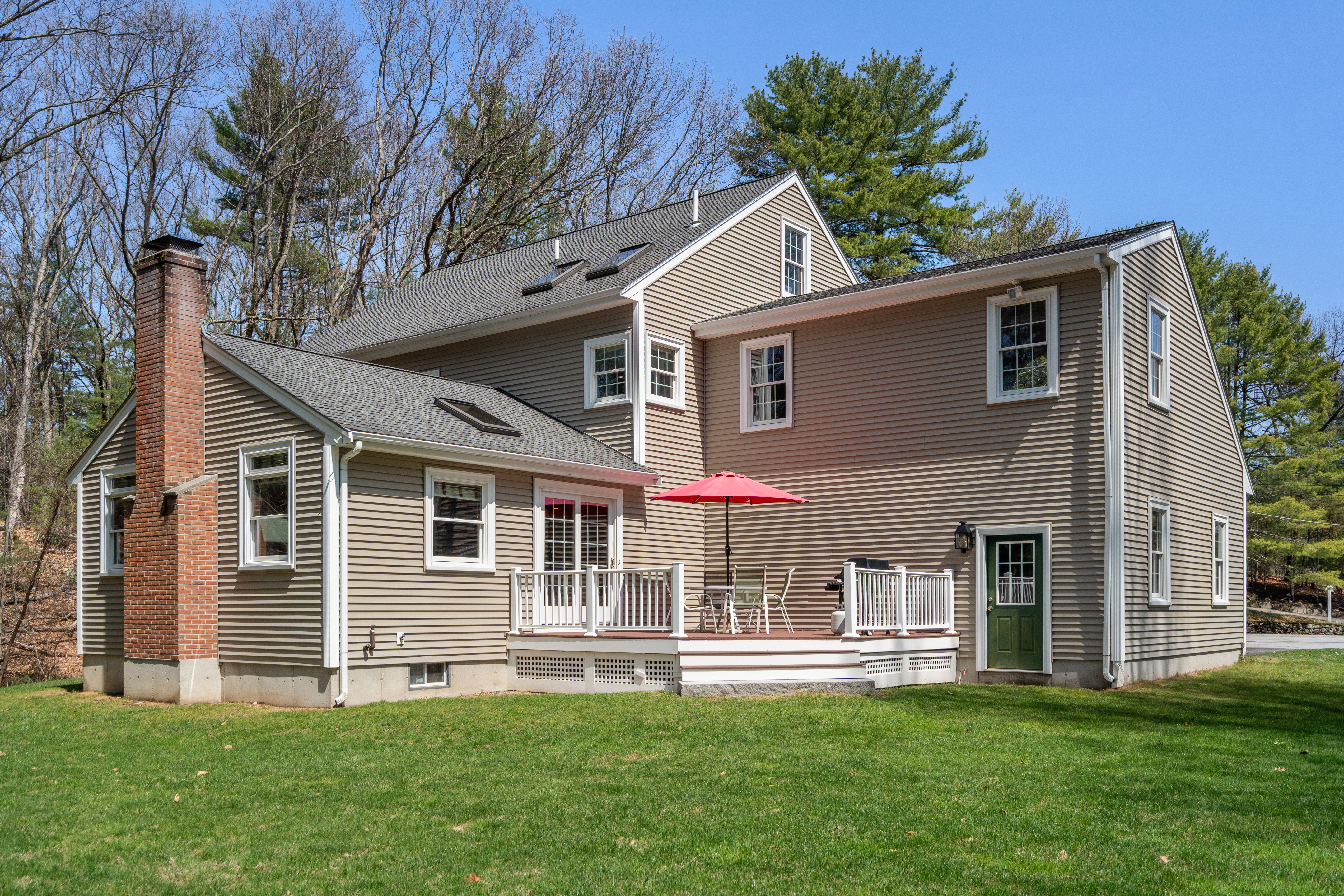 7 Crest Circle