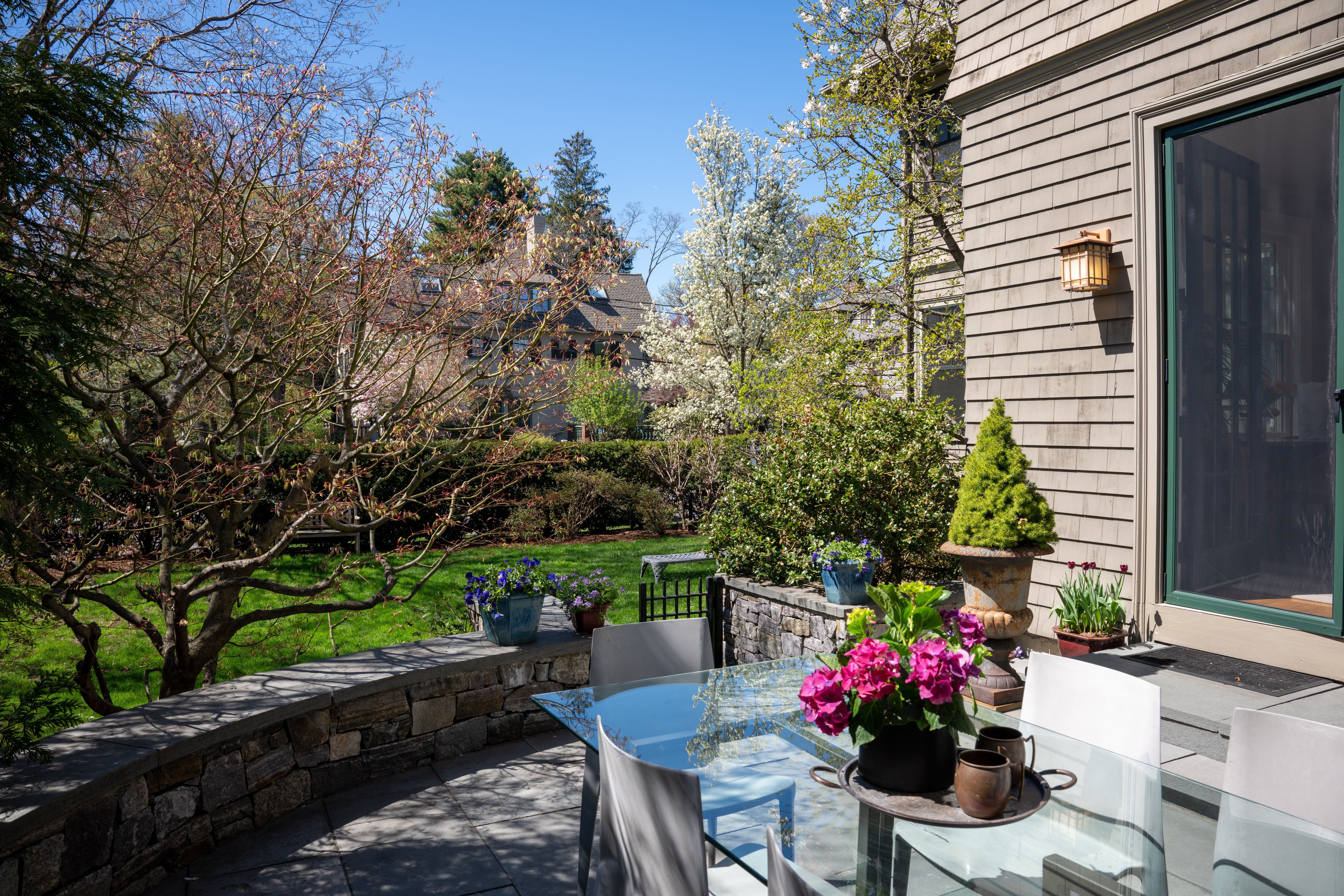 14 Elmwood Avenue 