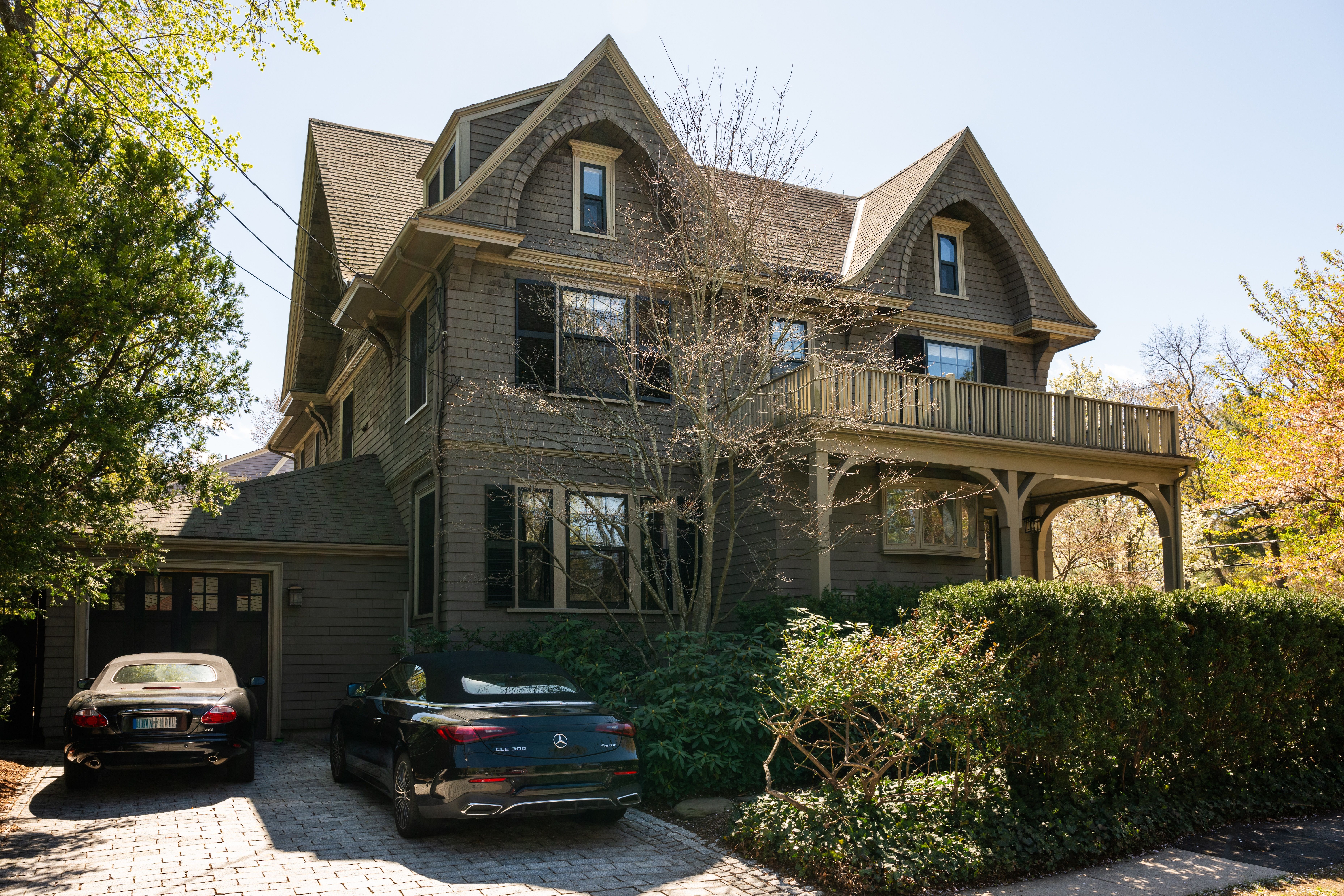 14 Elmwood Avenue 