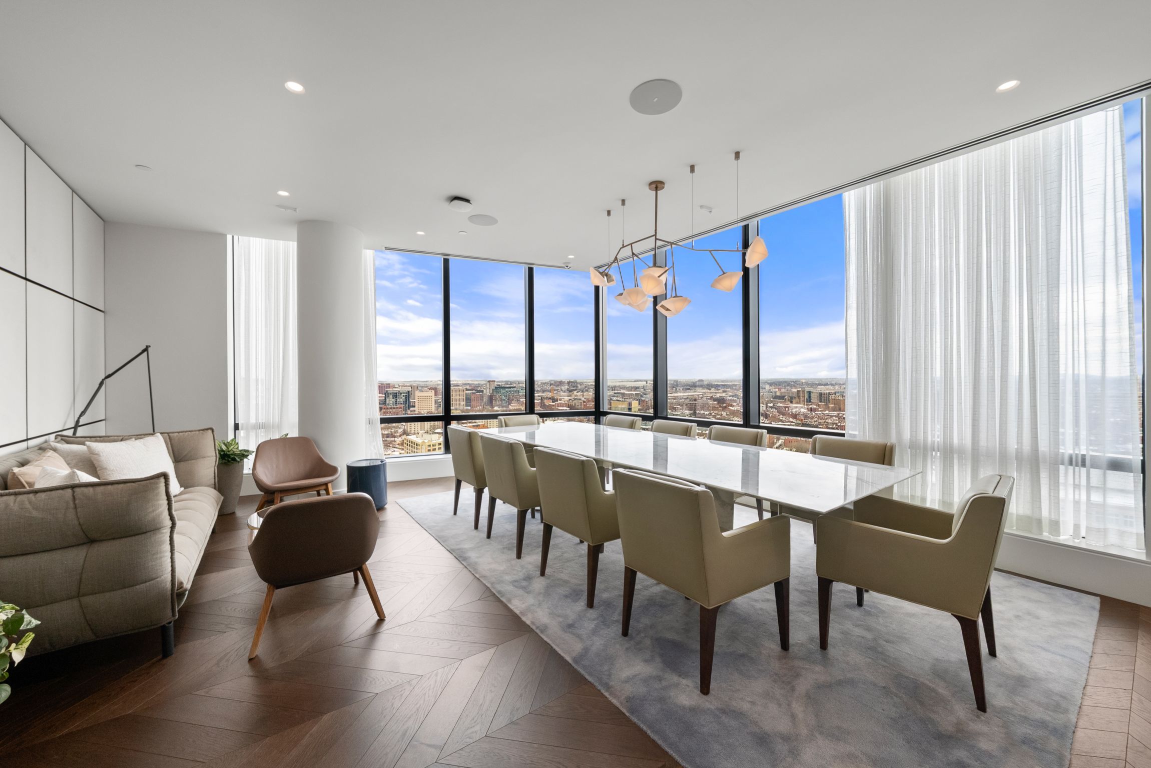 430 Stuart St Unit# 1518