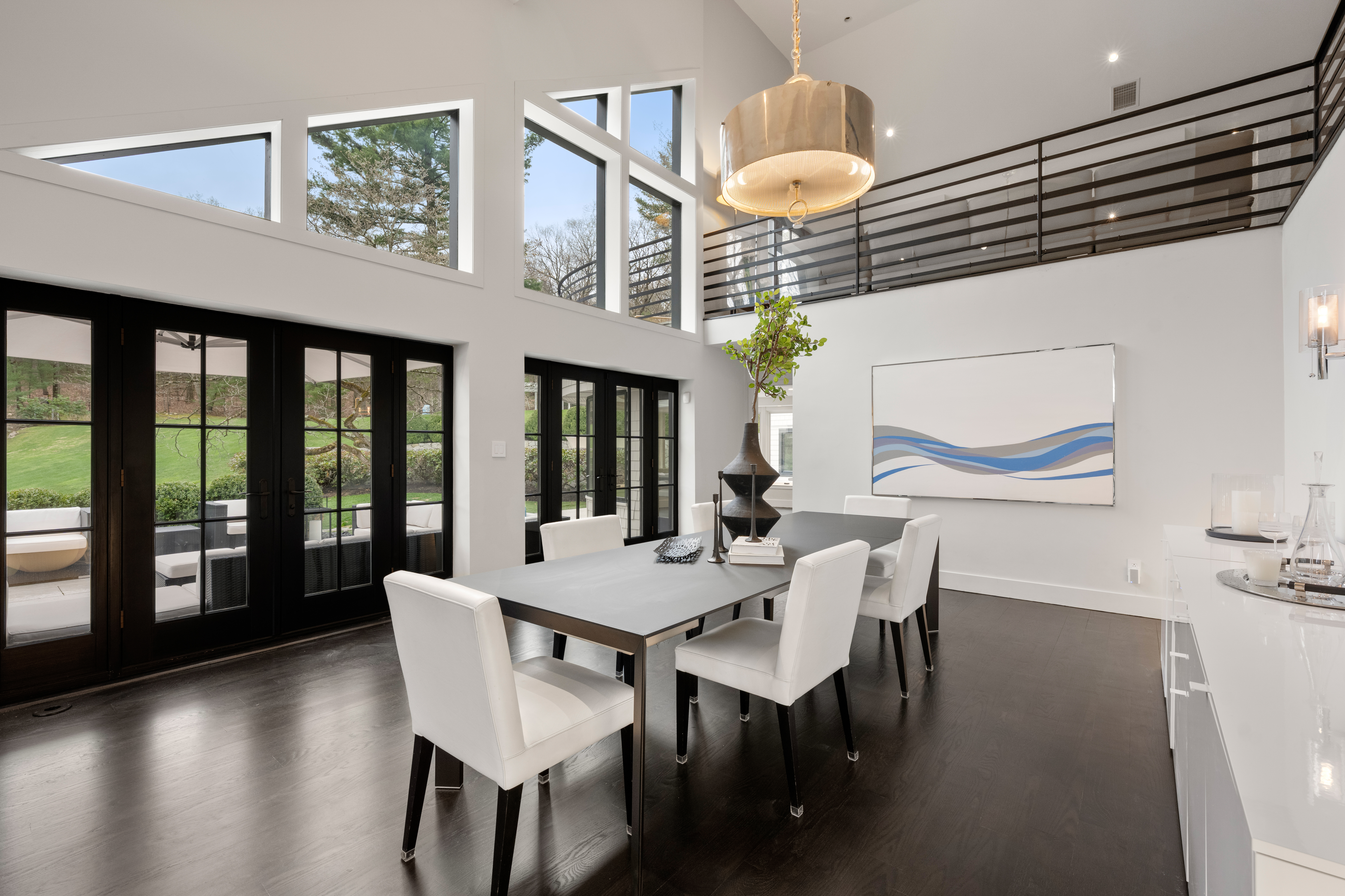 44 Meadowbrook Road