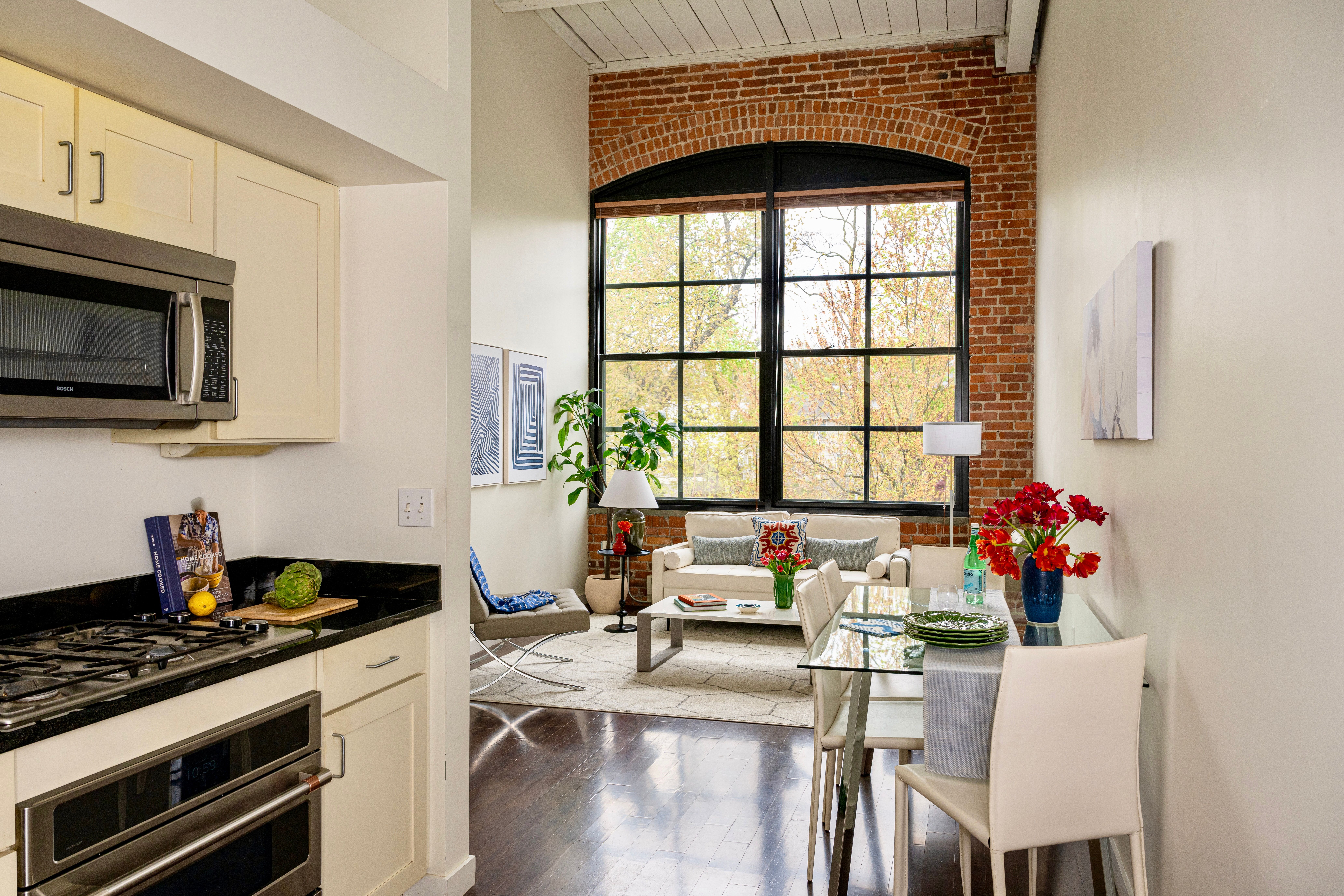 1 Aberdeen Way, Unit 221 