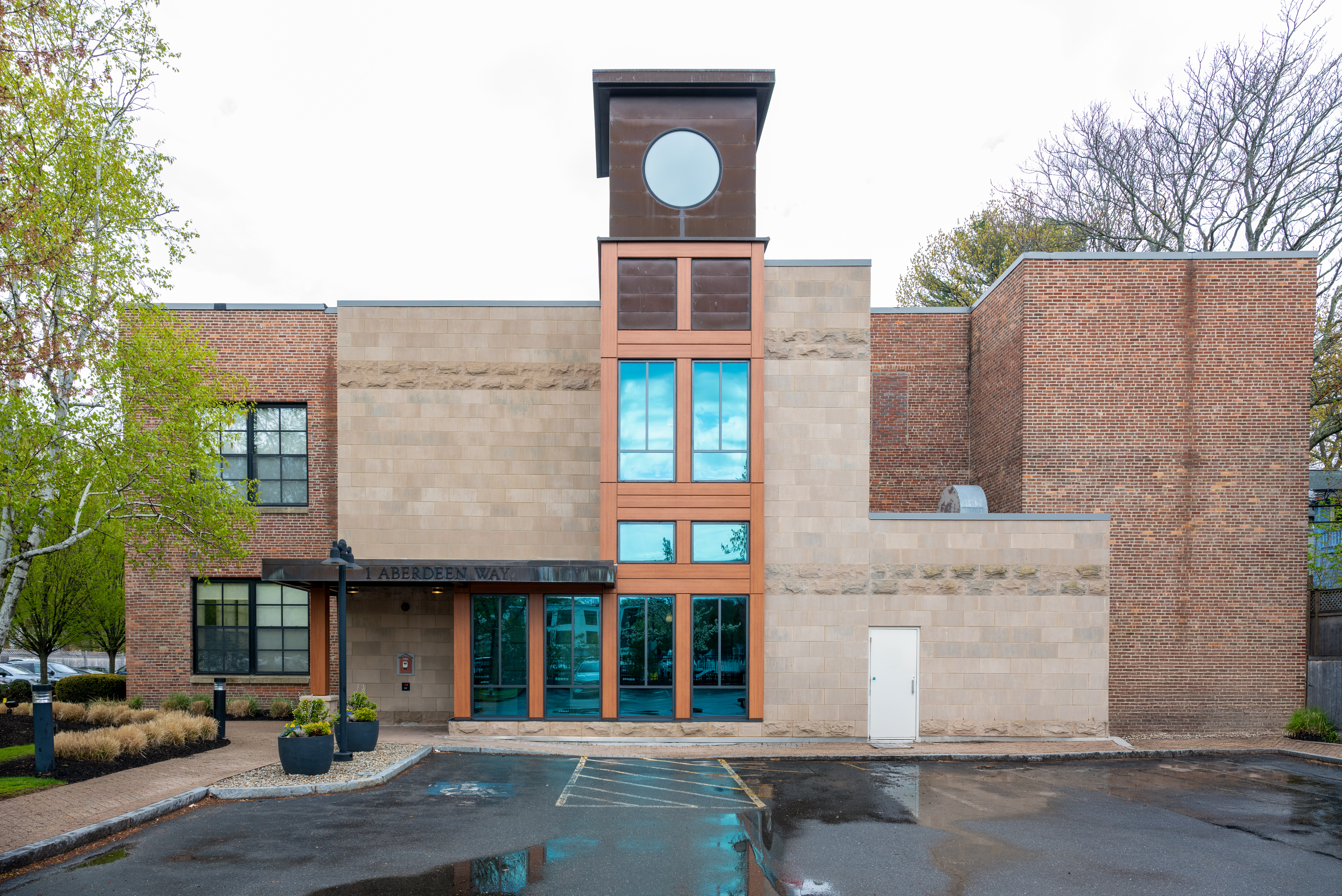 1 Aberdeen Way, Unit 221 