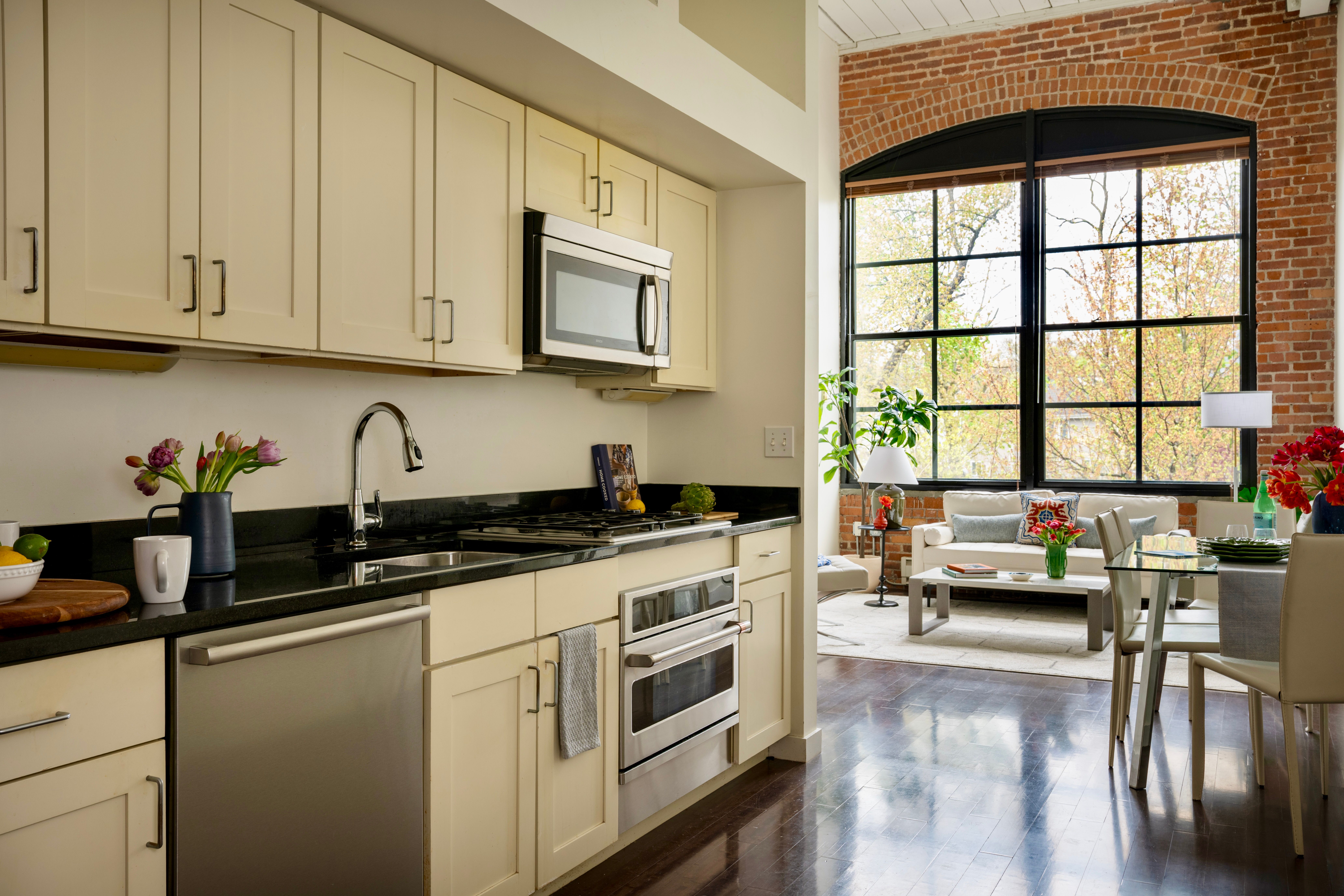 1 Aberdeen Way, Unit 221 