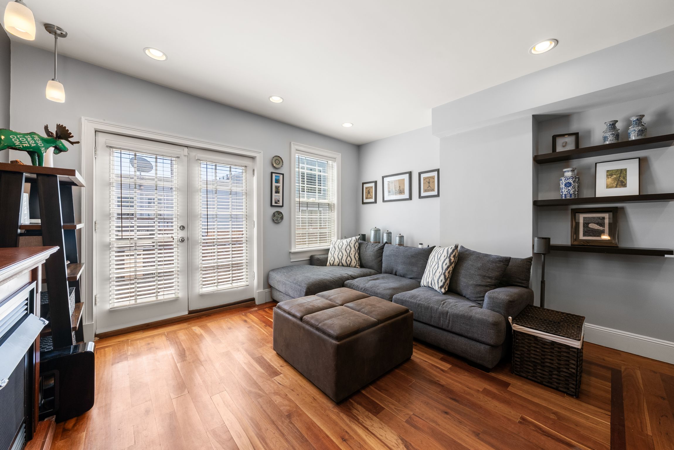 435 W 4th Street Unit# 2