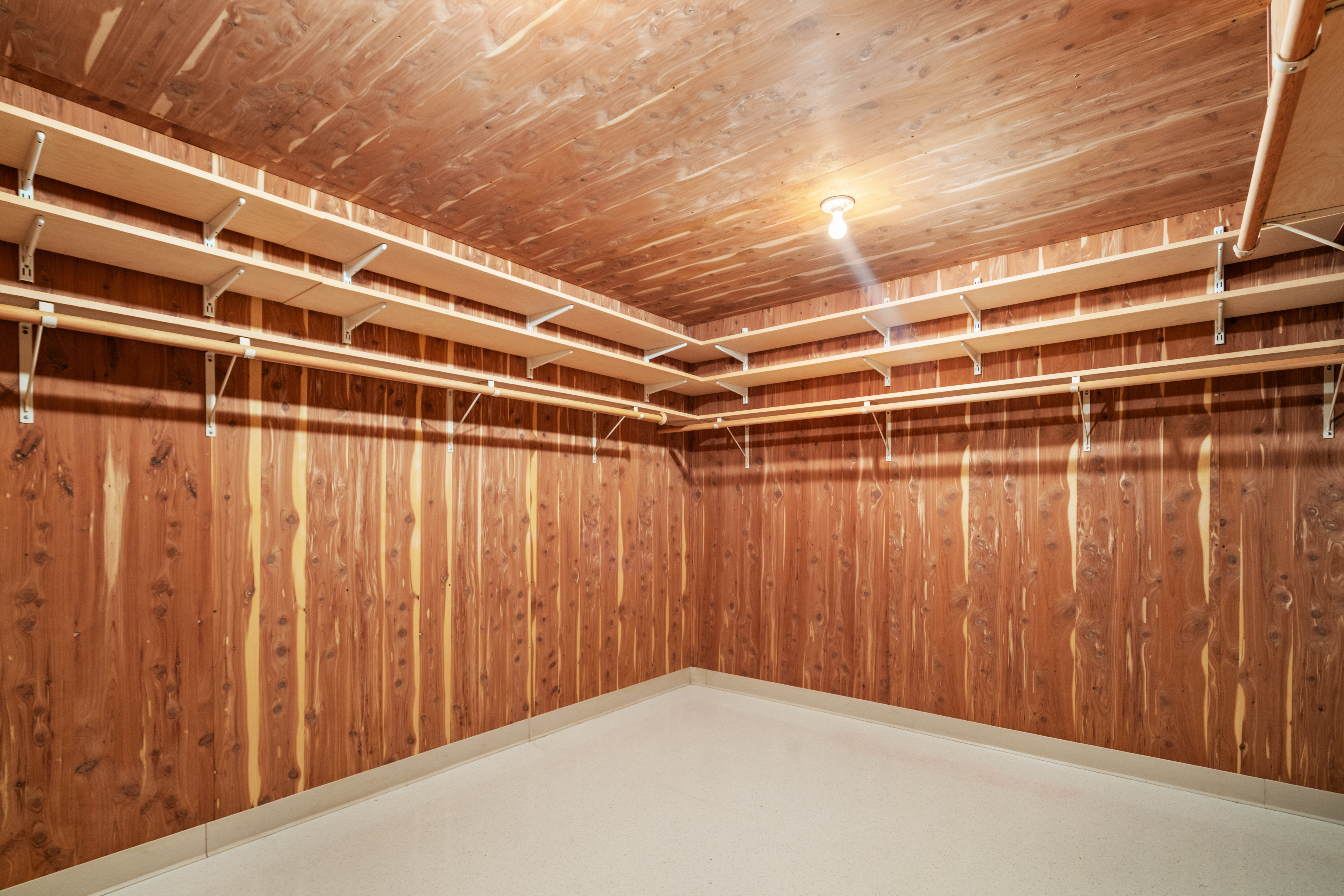 10 Cabot Drive Unit 51