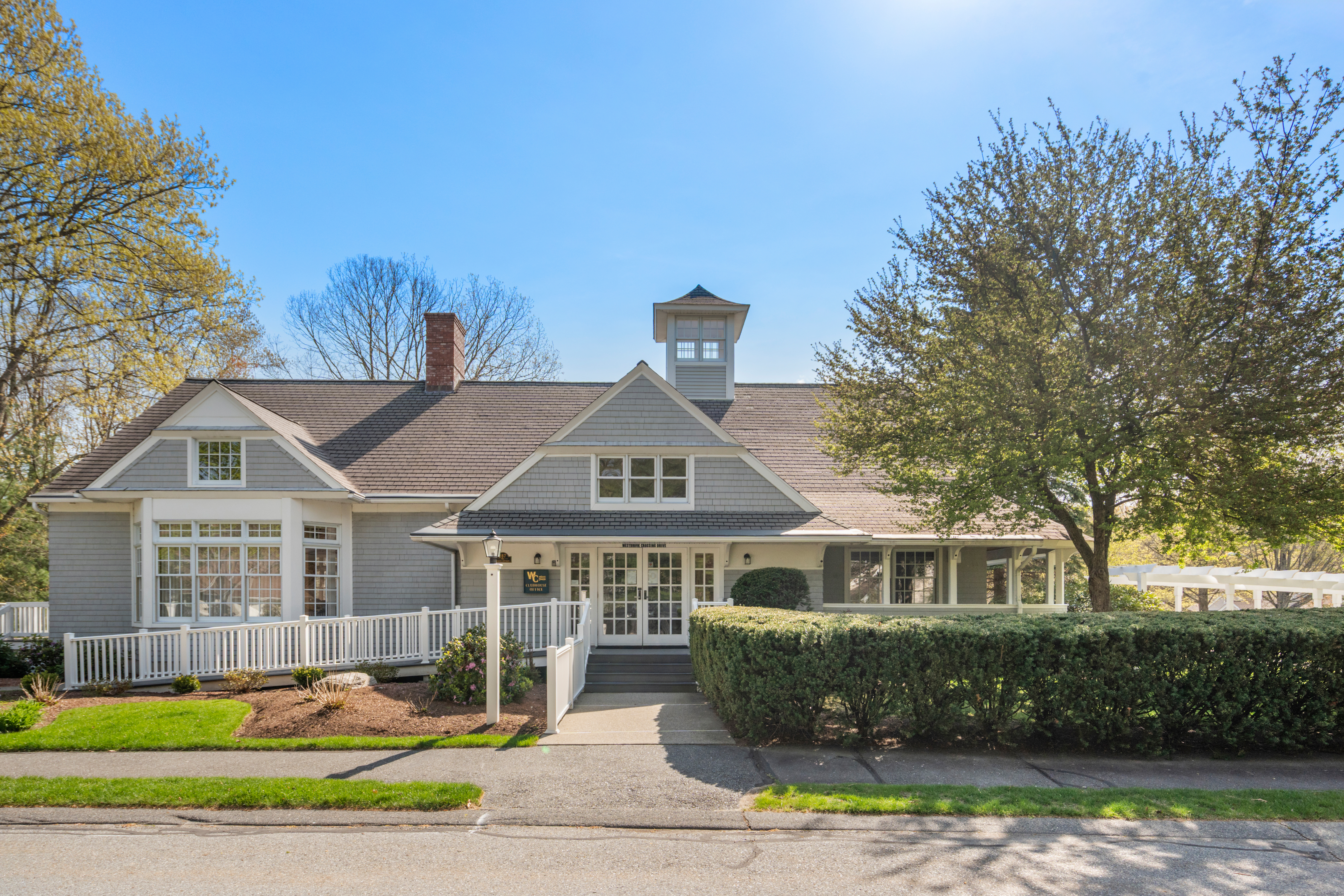 10 Cabot Drive Unit 51