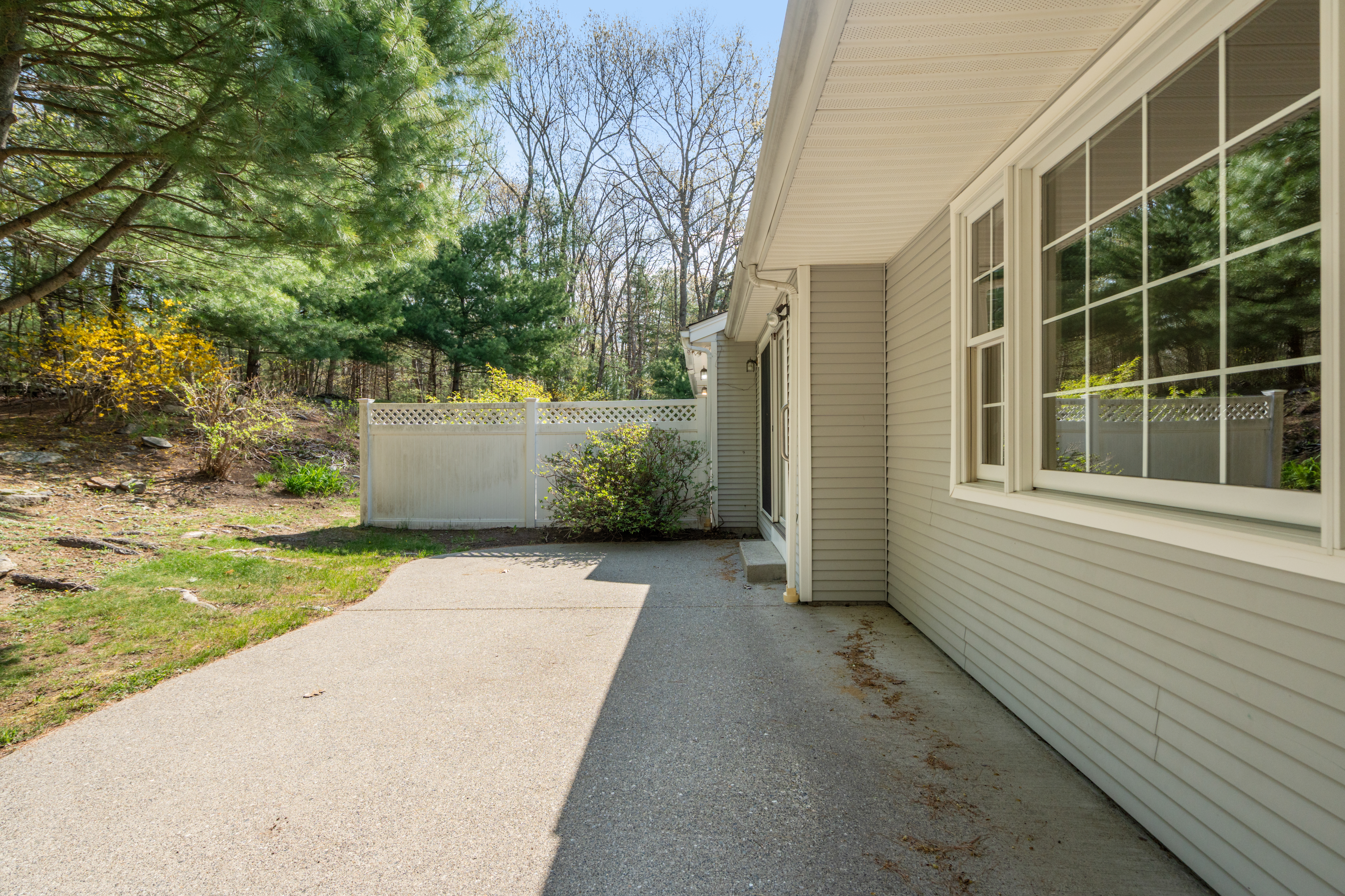 10 Cabot Drive Unit 51