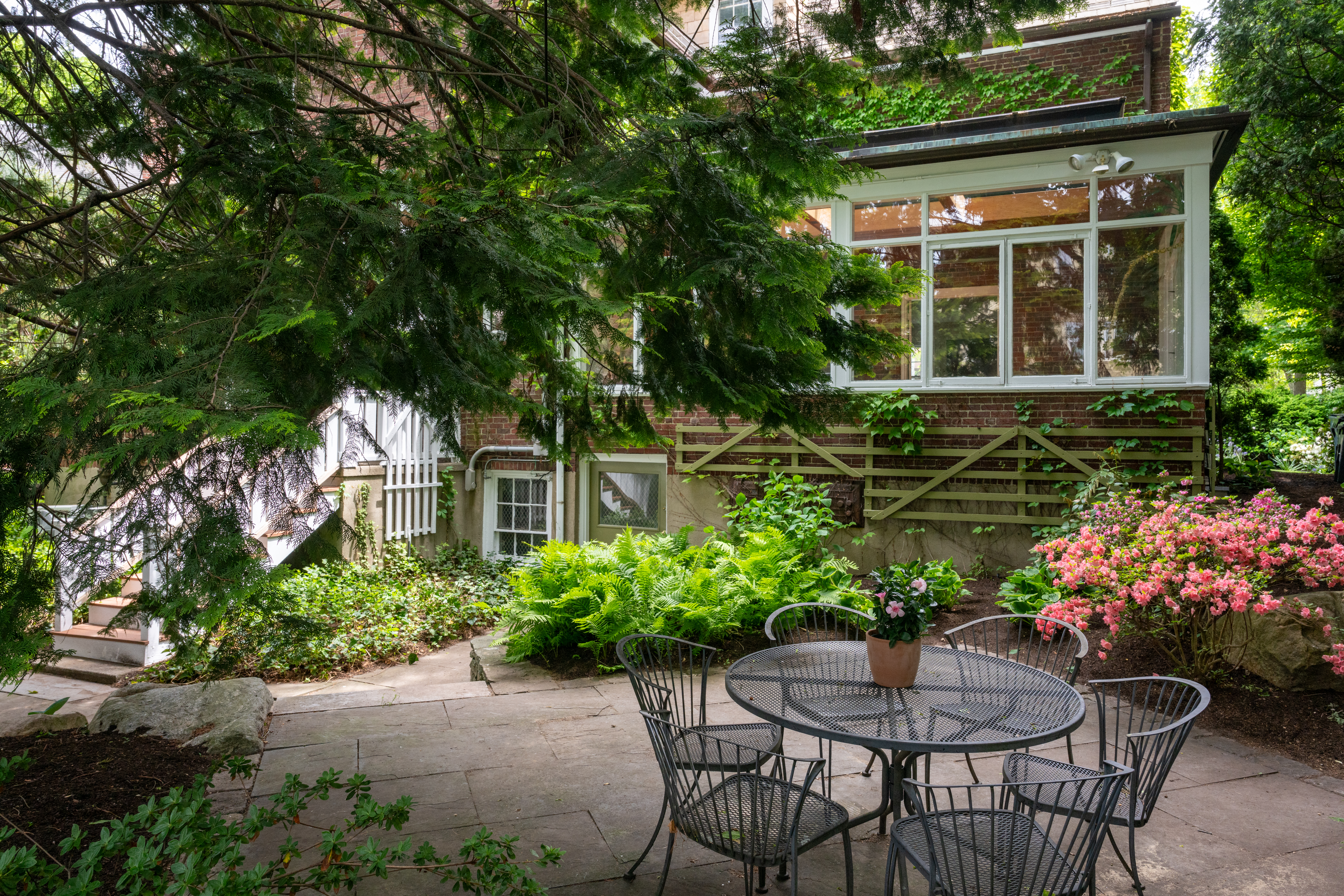 73 Francis Avenue 
