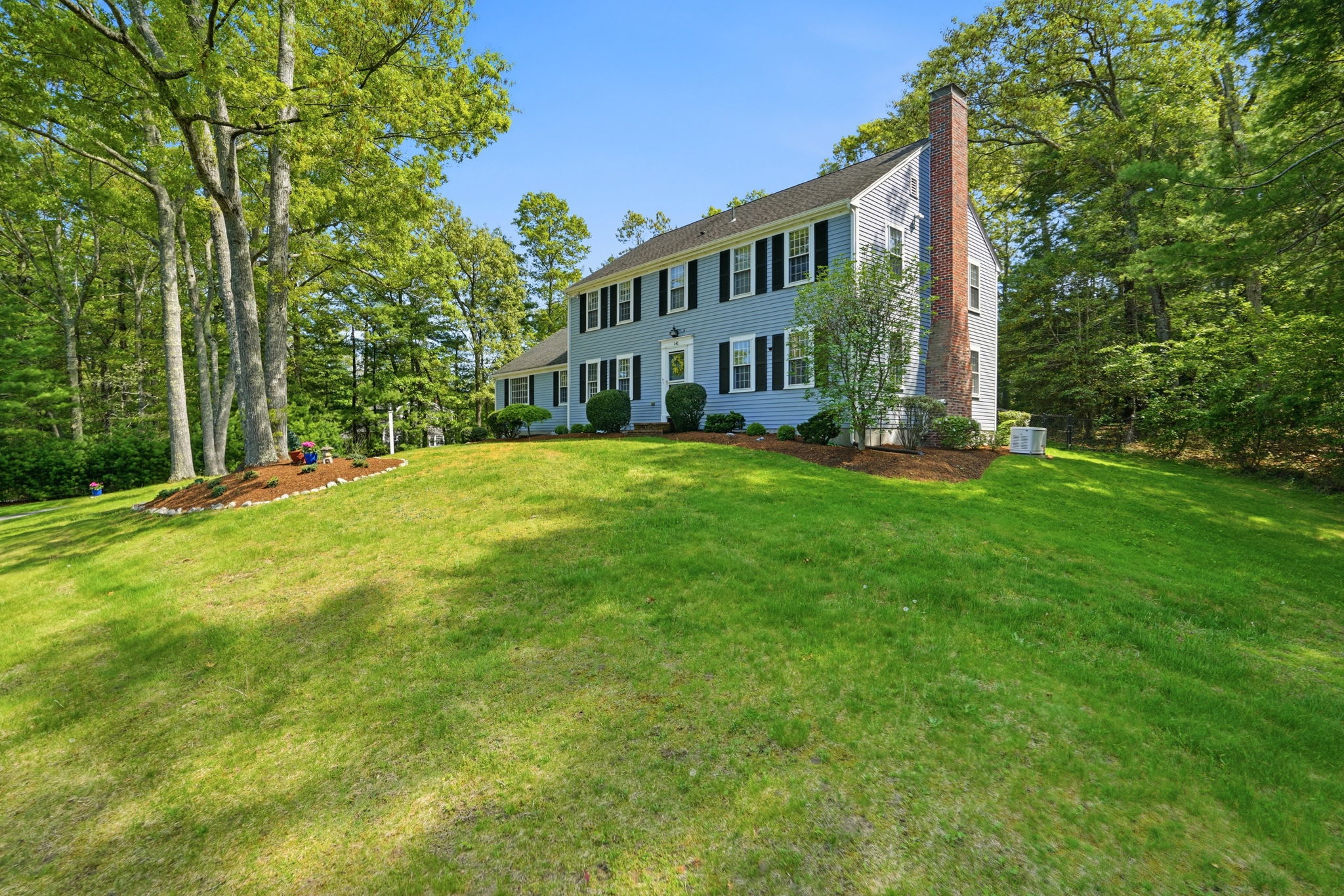 240 Evergreen St