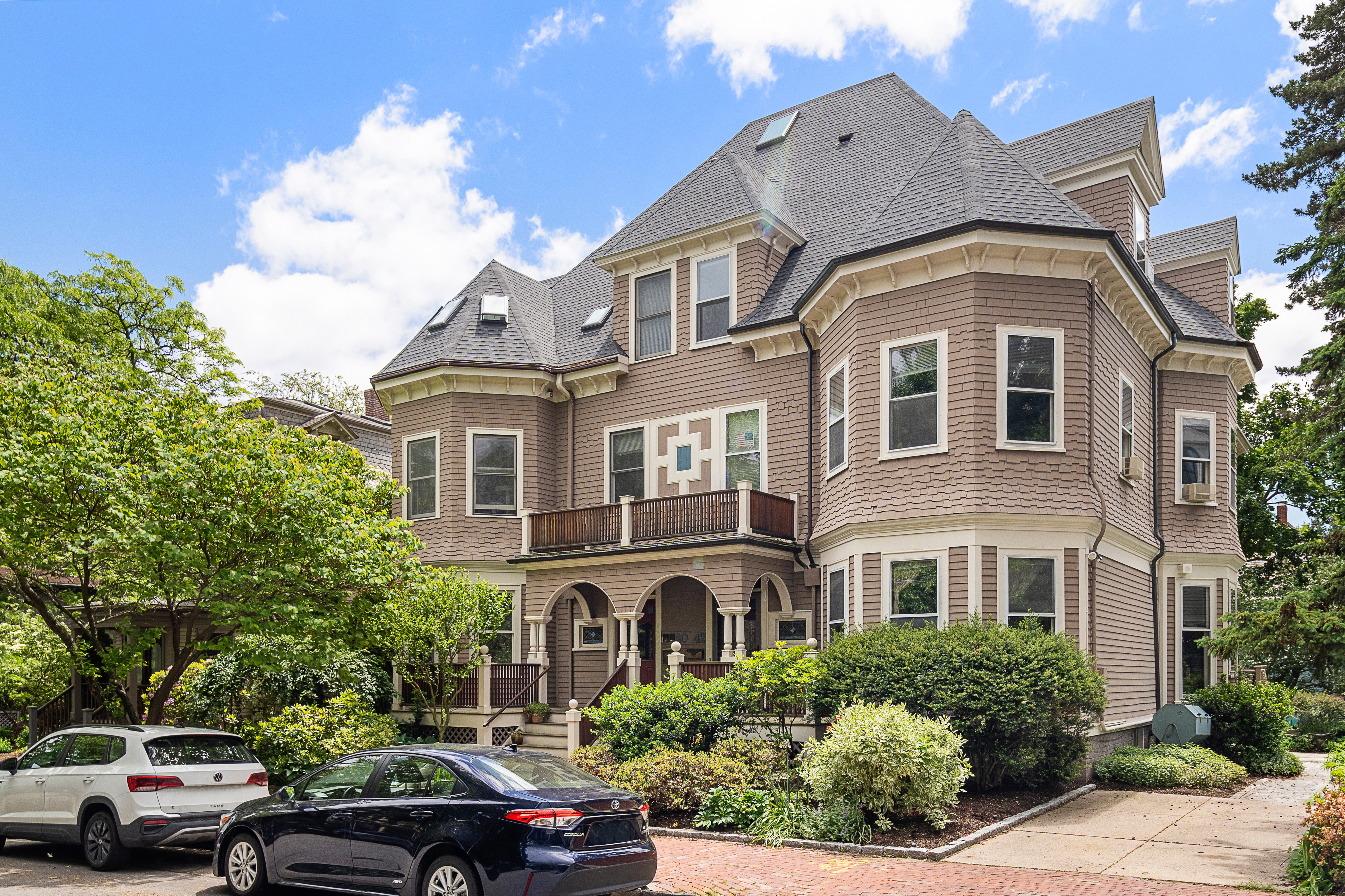 40 Mount Vernon Street, Unit 1 