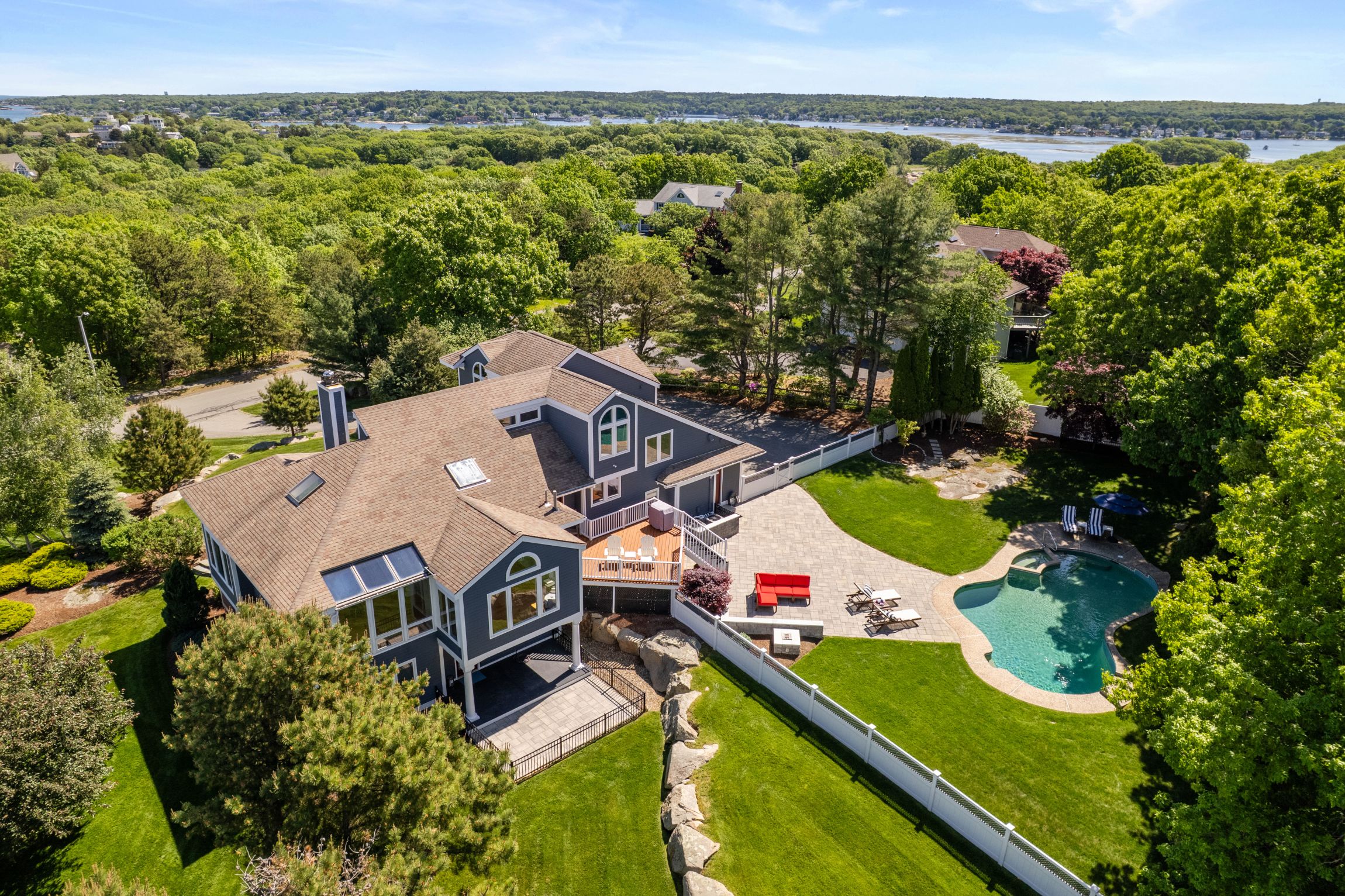 8 Schooner Ridge