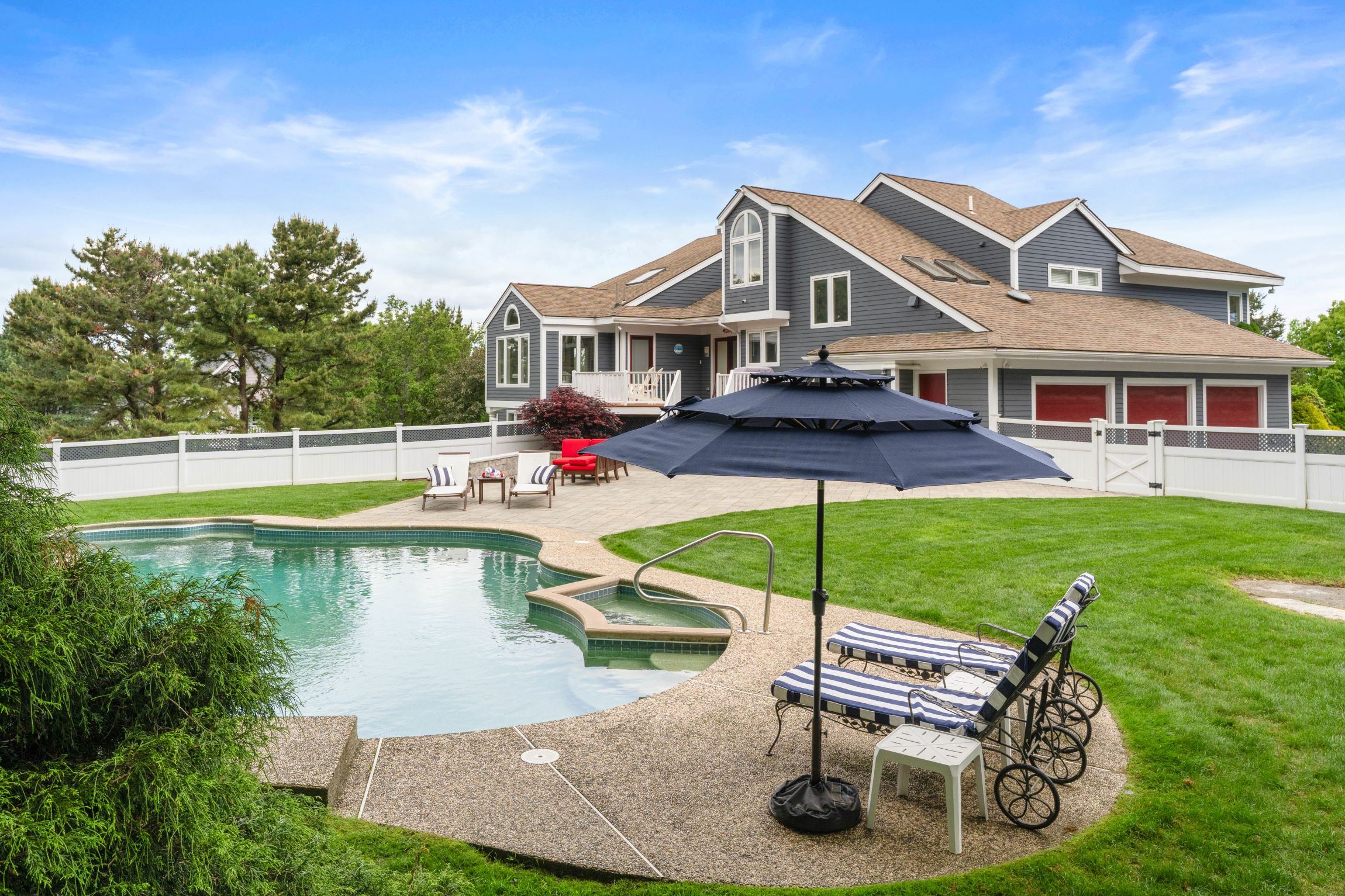 8 Schooner Ridge