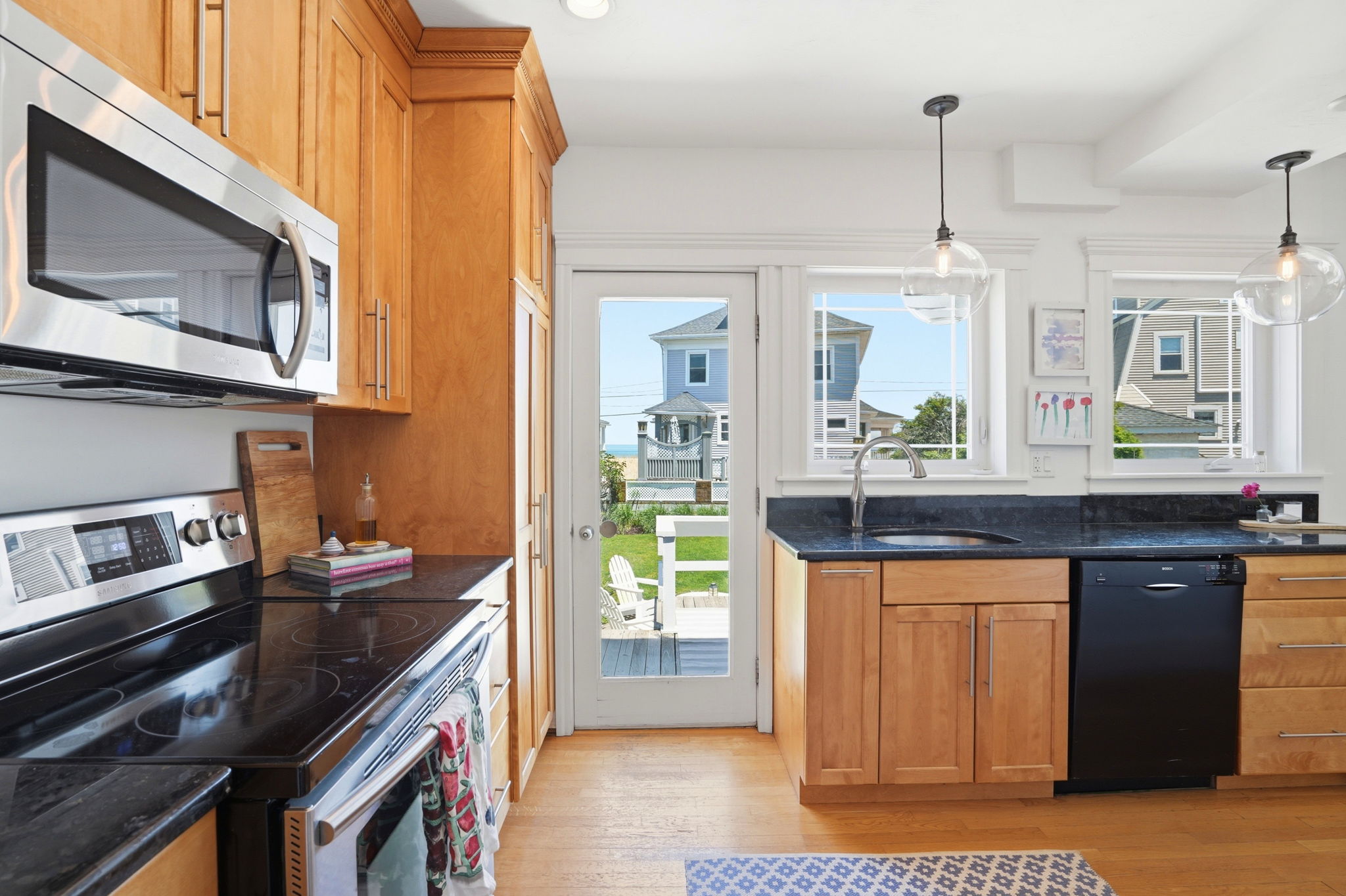 26 Manomet Ave