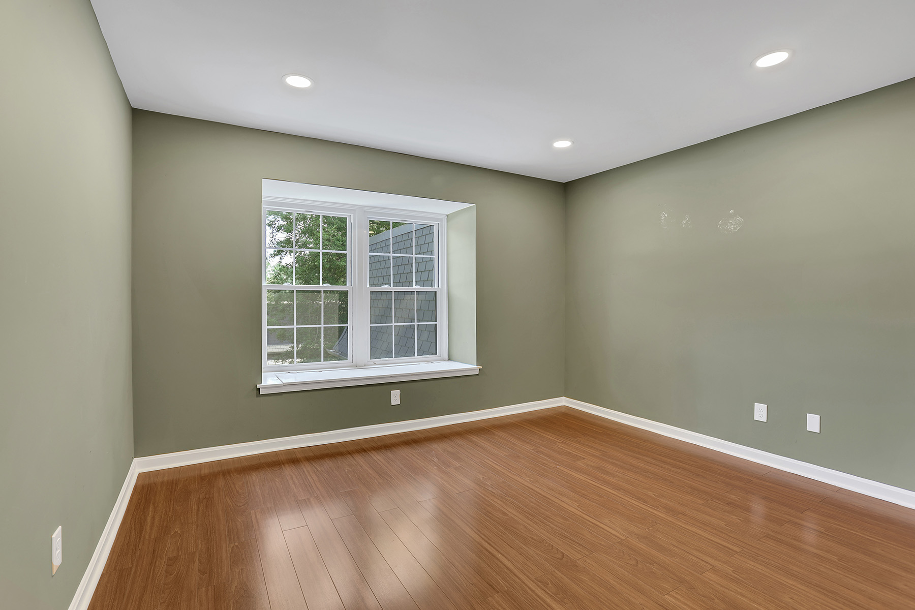 116 Woodmere Square NW