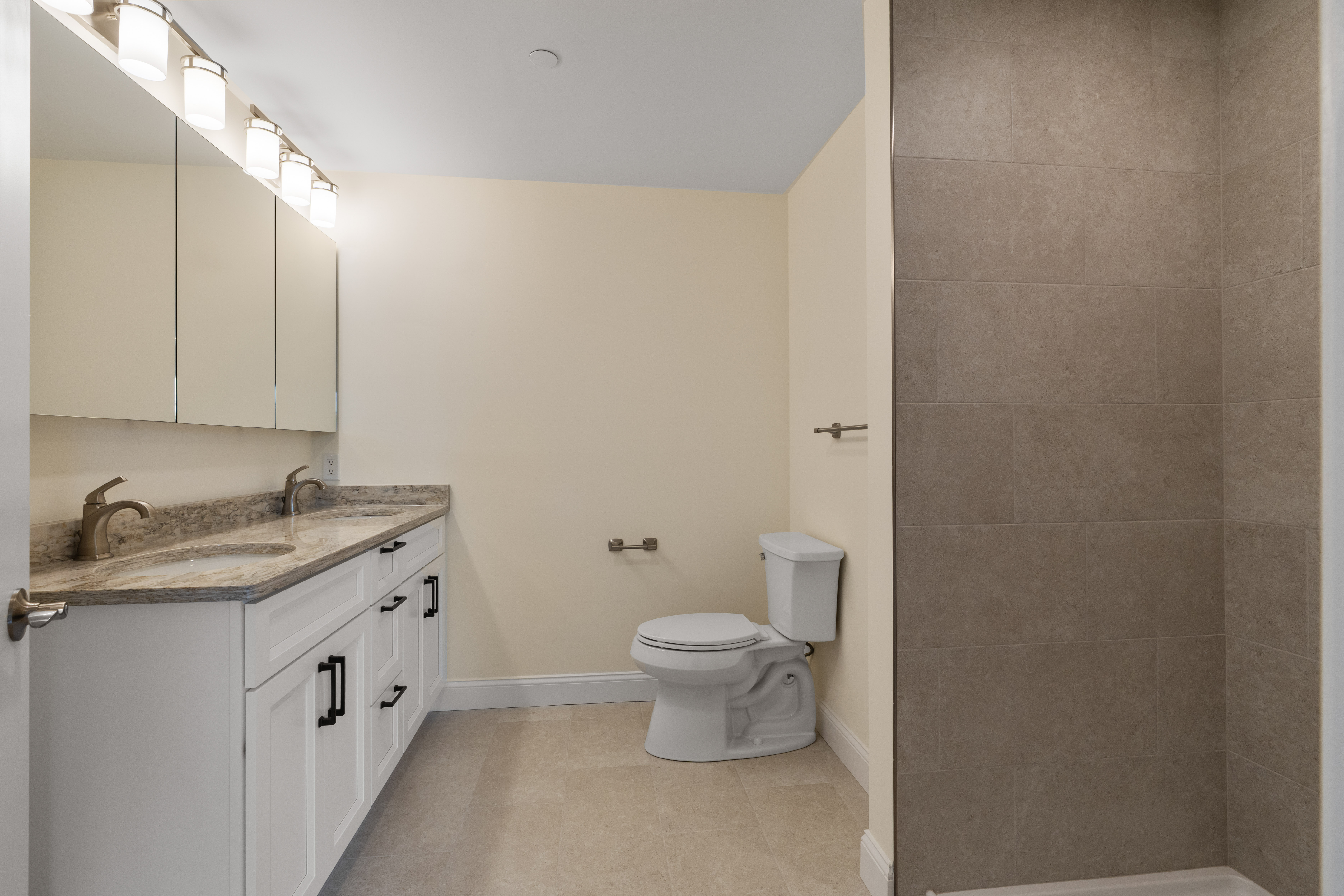3 Pirmi Lane Unit# 5