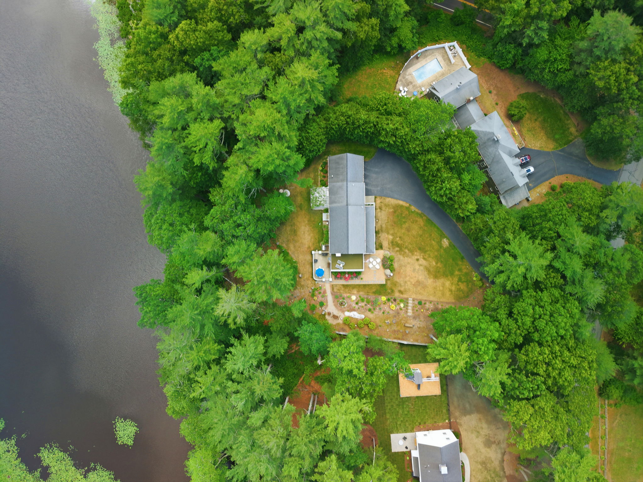 1 Flint Locke Dr