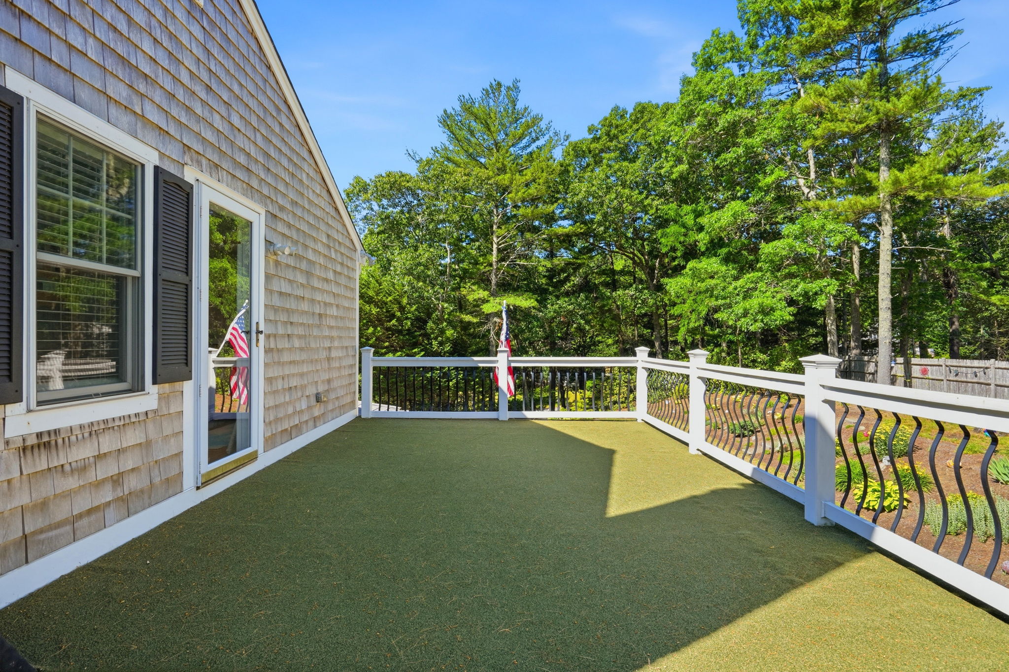 1 Flint Locke Dr