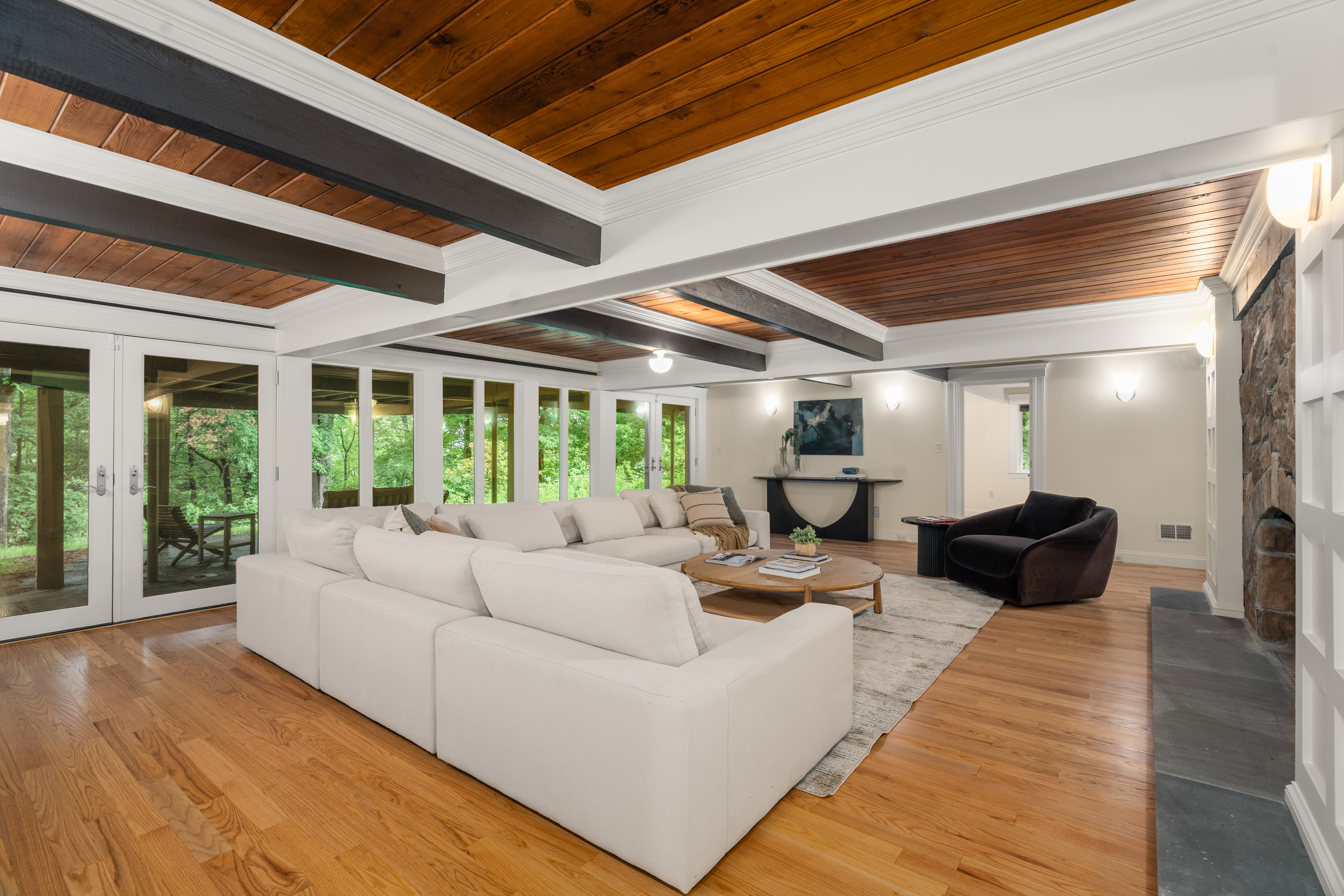 12 Forest Hill Road 