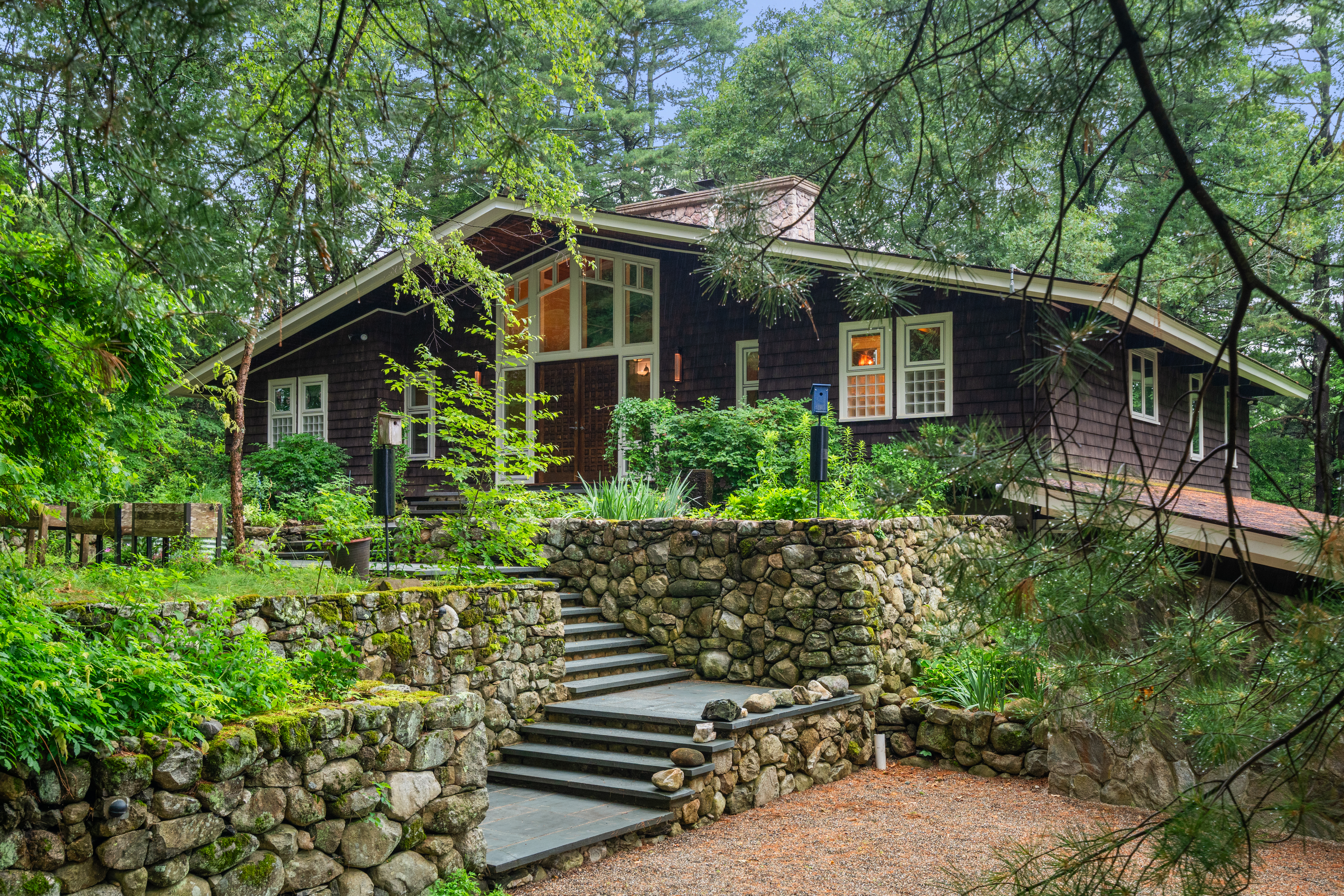 12 Forest Hill Road 