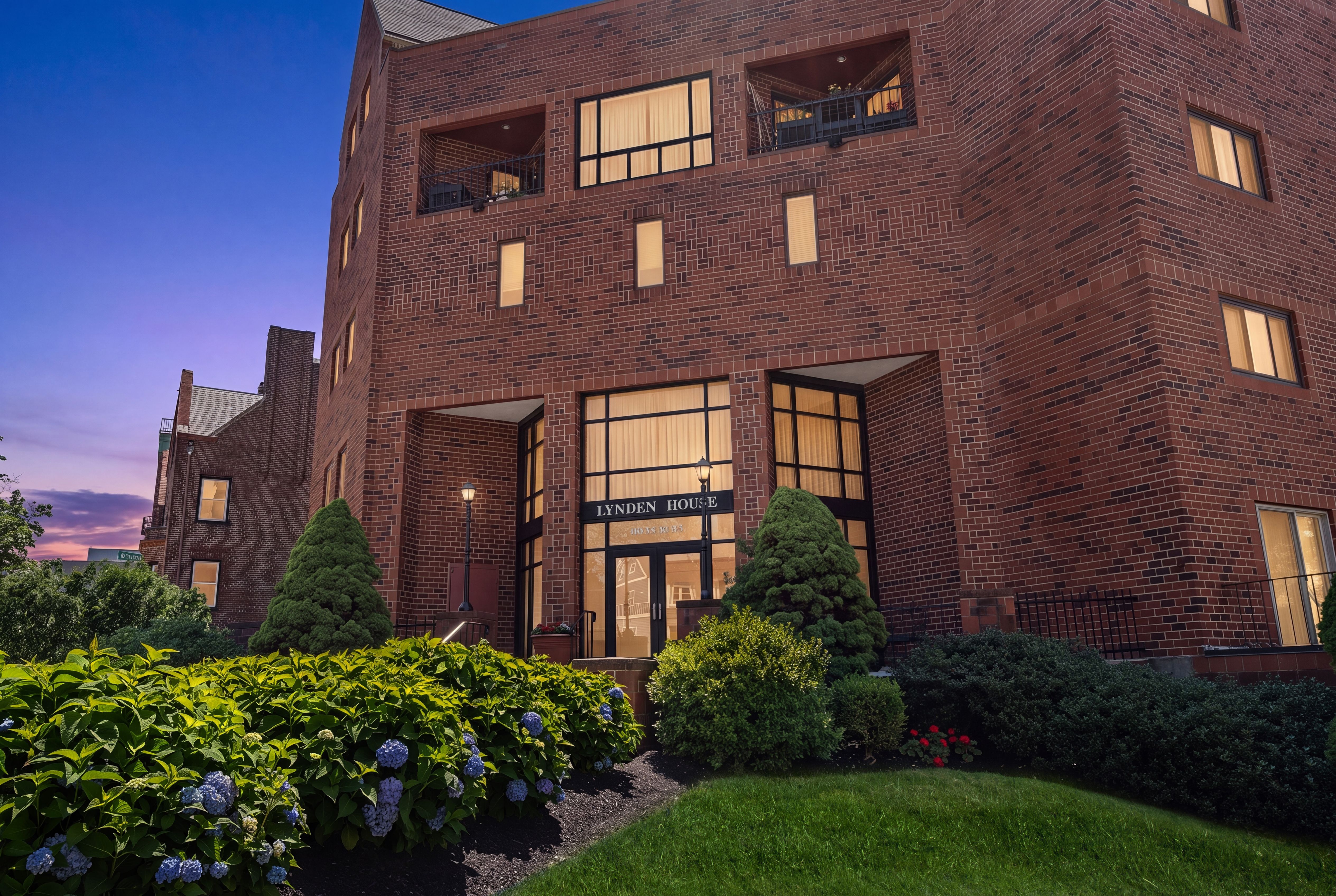 44 Elm Unit 102