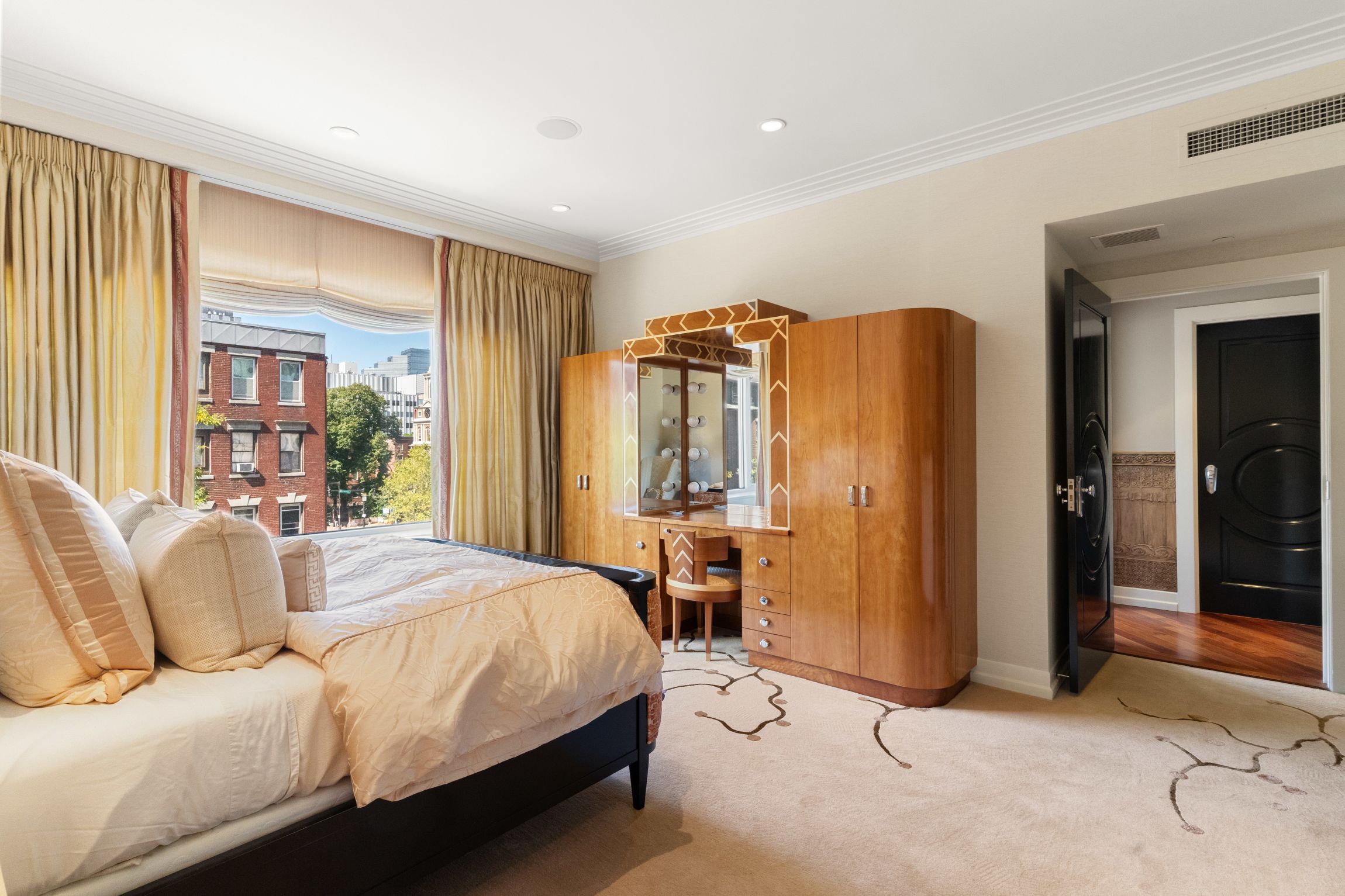 10 Bowdoin St Unit# 411