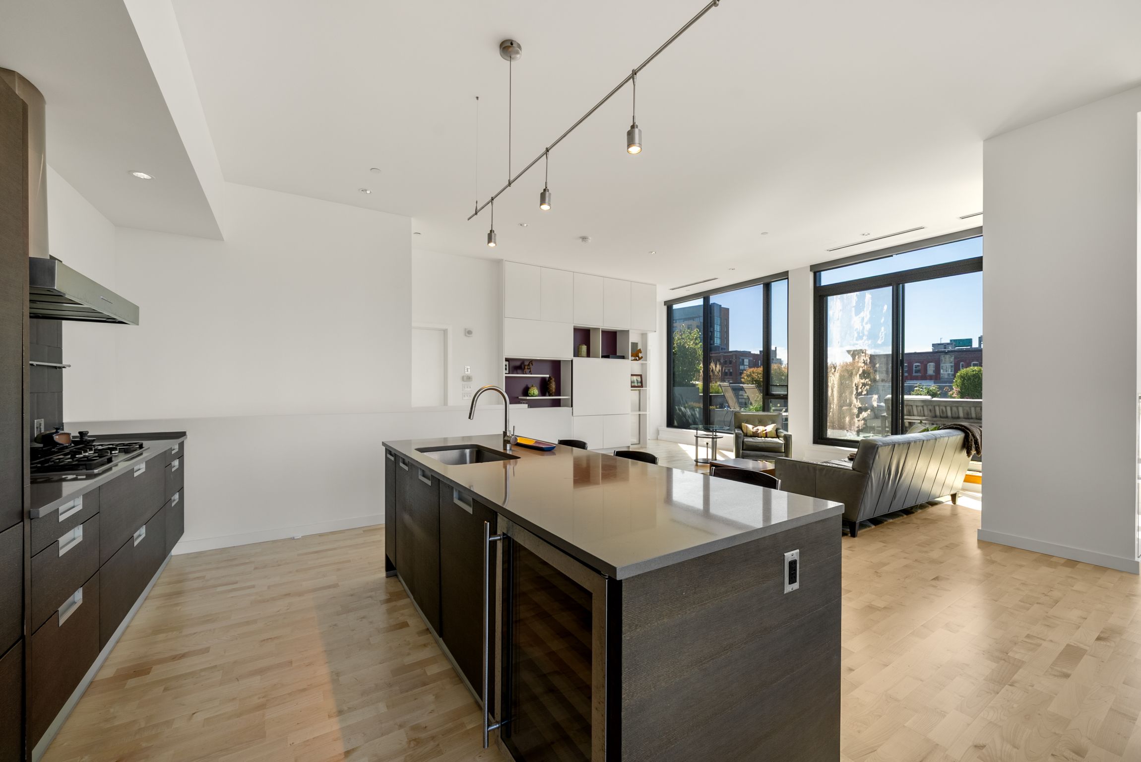 346 Congress St Unit# PH1